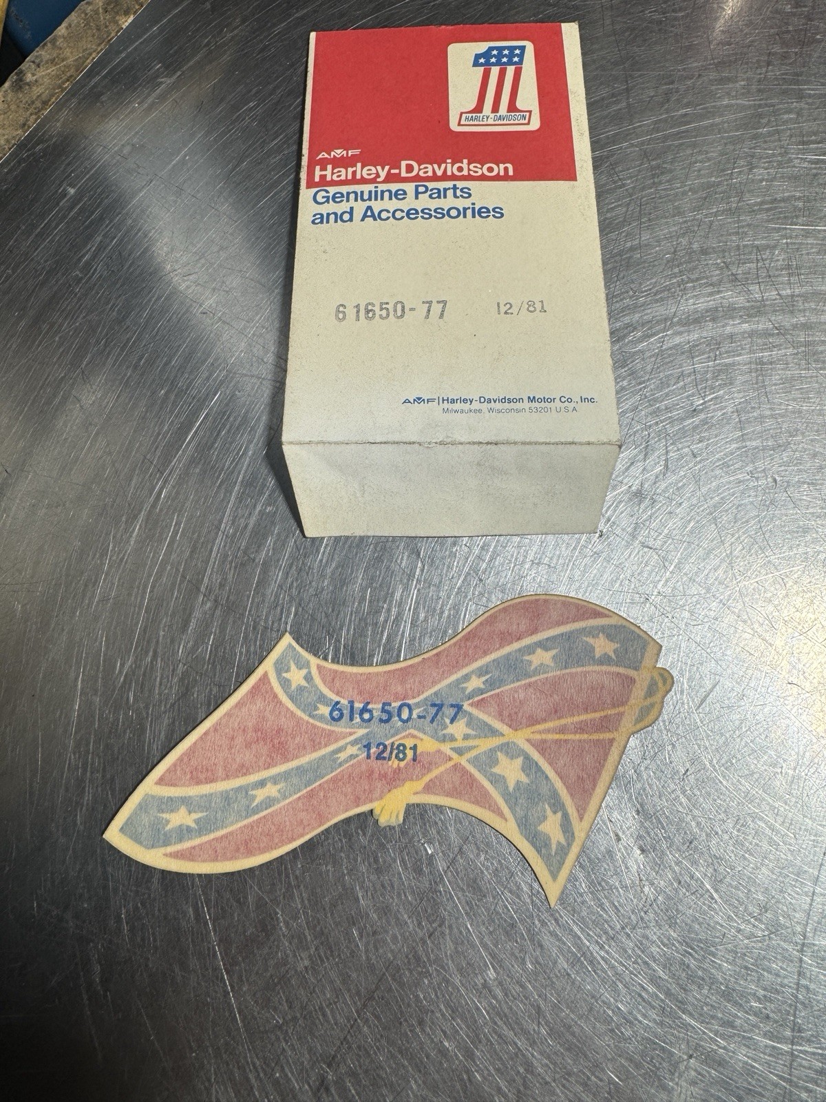 NOS Harley Davidson 61650-77 Confederate Edition Tank Decal 1977 XL FX FLH AMF NOS Harley Davidson 61650-77 Confederate Edition Tank Decal 1977 XL FX FLH AMF