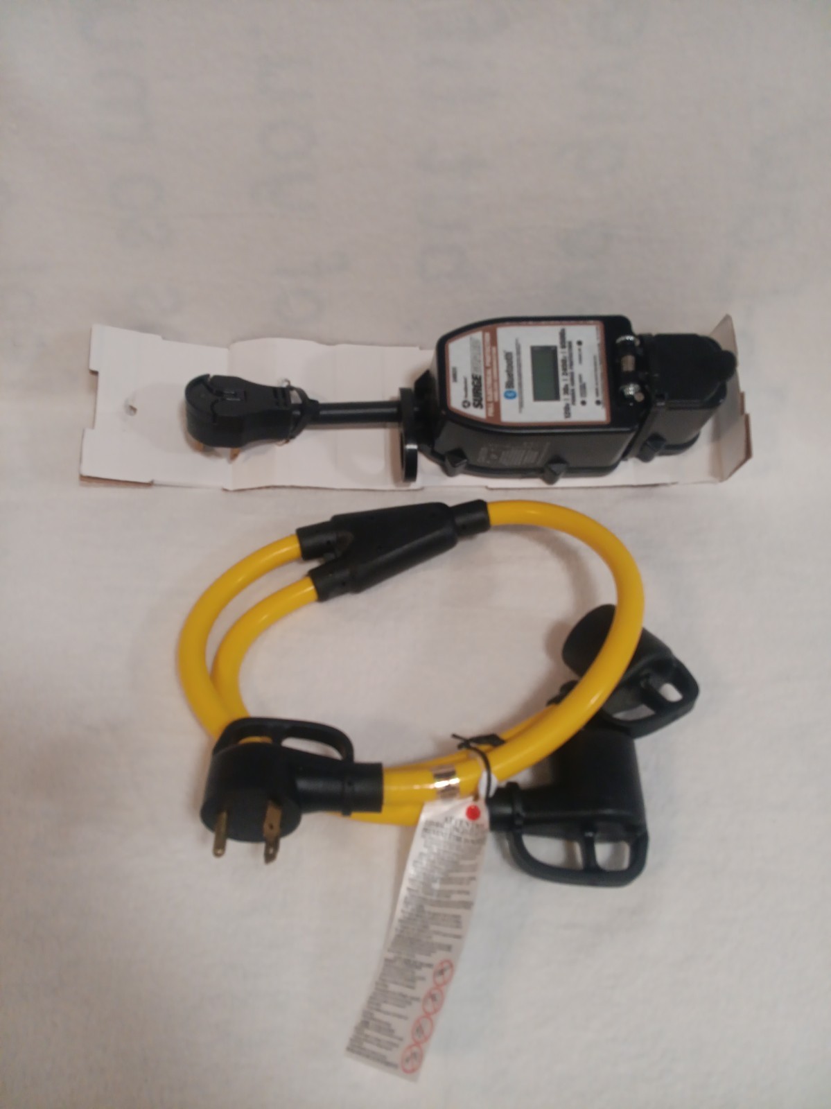 Southwire Surgeguard 34931 30A Wireless Surge Protector And Splitter Adapter Southwire Surgeguard 34931 30A Wireless Surge Protector And Splitter Adapter