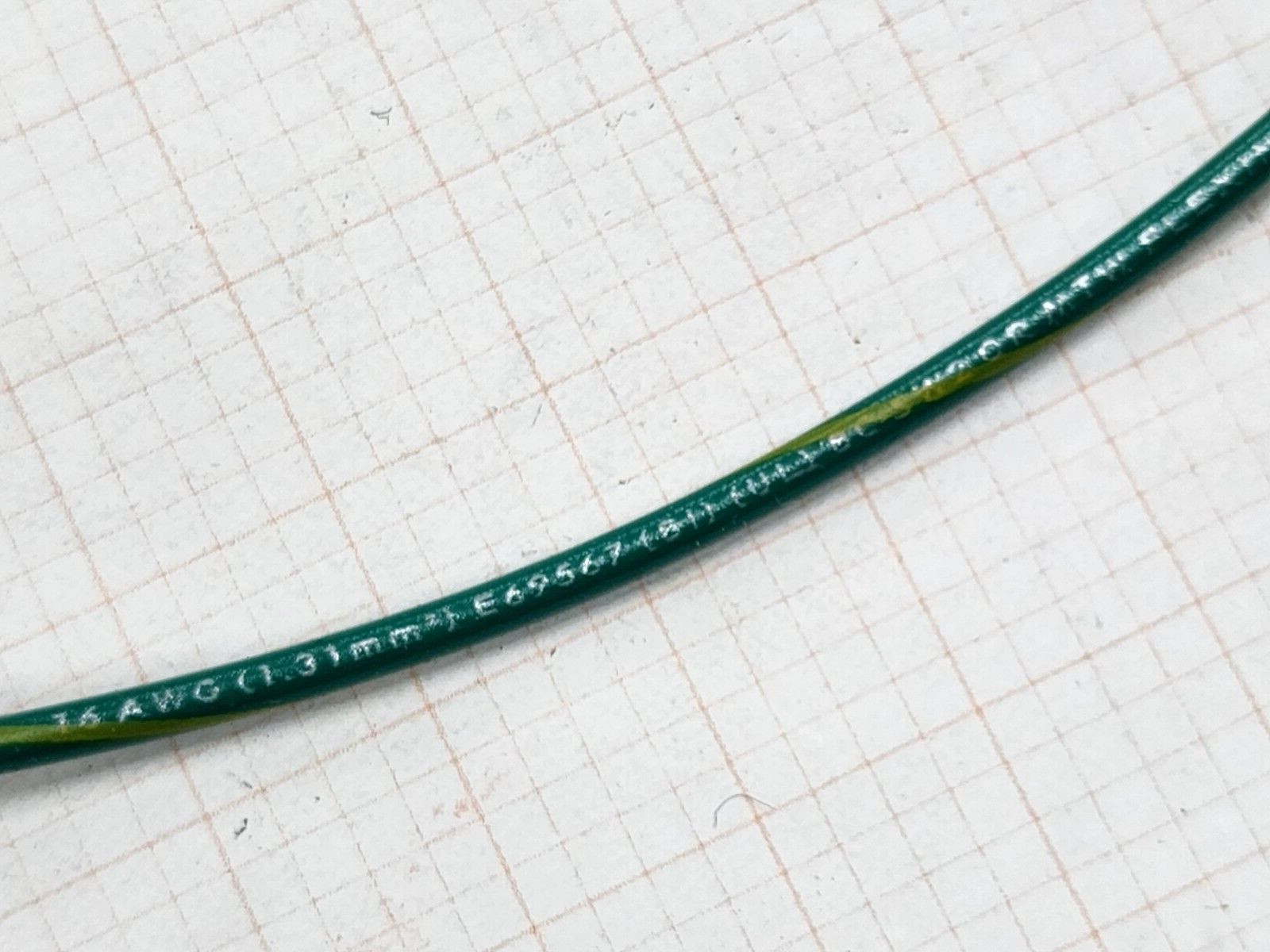 Southwire #16awg 26x30T BC-5W2 UL-1015 Hook-Up Wire Green/Yellow Spiral /100ft