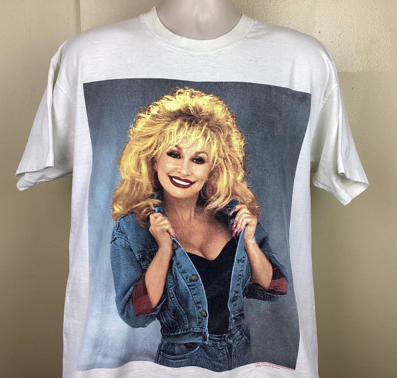 REPRINT Vtg 1993 Dolly Parton T-Shirt Classic Country Graphic 90s PA11730