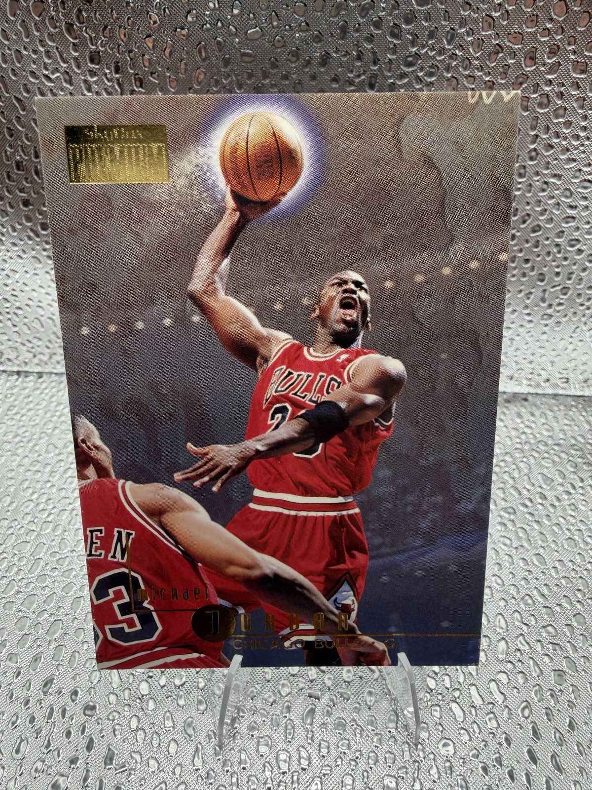 1996-97 SkyBox Premium #16 Michael Jordan 1996-97 SkyBox Premium #16 Michael Jordan