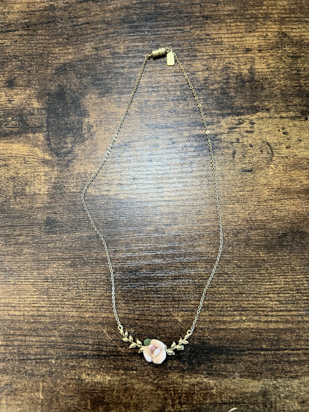 1928 Jewelry Porcelain Rose Necklace Pink Flower Gold Tone Vintage Style 16” 1928 Jewelry Porcelain Rose Necklace Pink Flower Gold Tone Vintage Style 16”