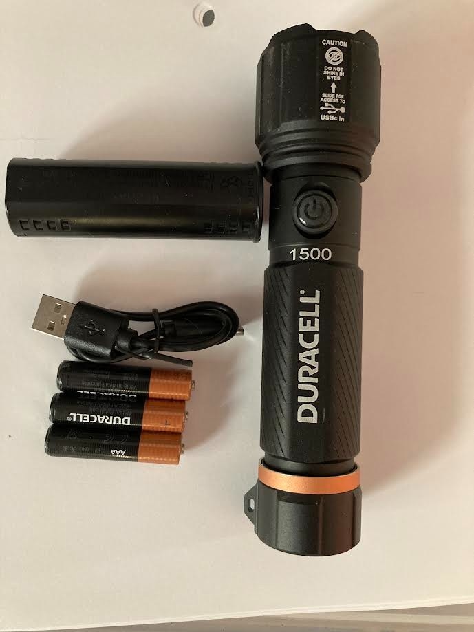 New 1 x Duracell Rechargeable Durabeam Ultra 1500 lumens Hybrid LED Flashlight New 1 x Duracell Rechargeable Durabeam Ultra 1500 lumens Hybrid LED Flashlight
