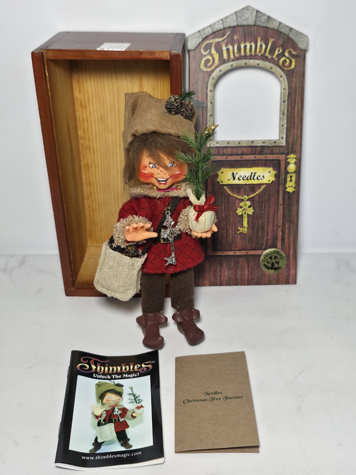 Vtg 2002 Annalee Thimbles Unlock The Magic Needles Christmas Tree Farmer Elf 