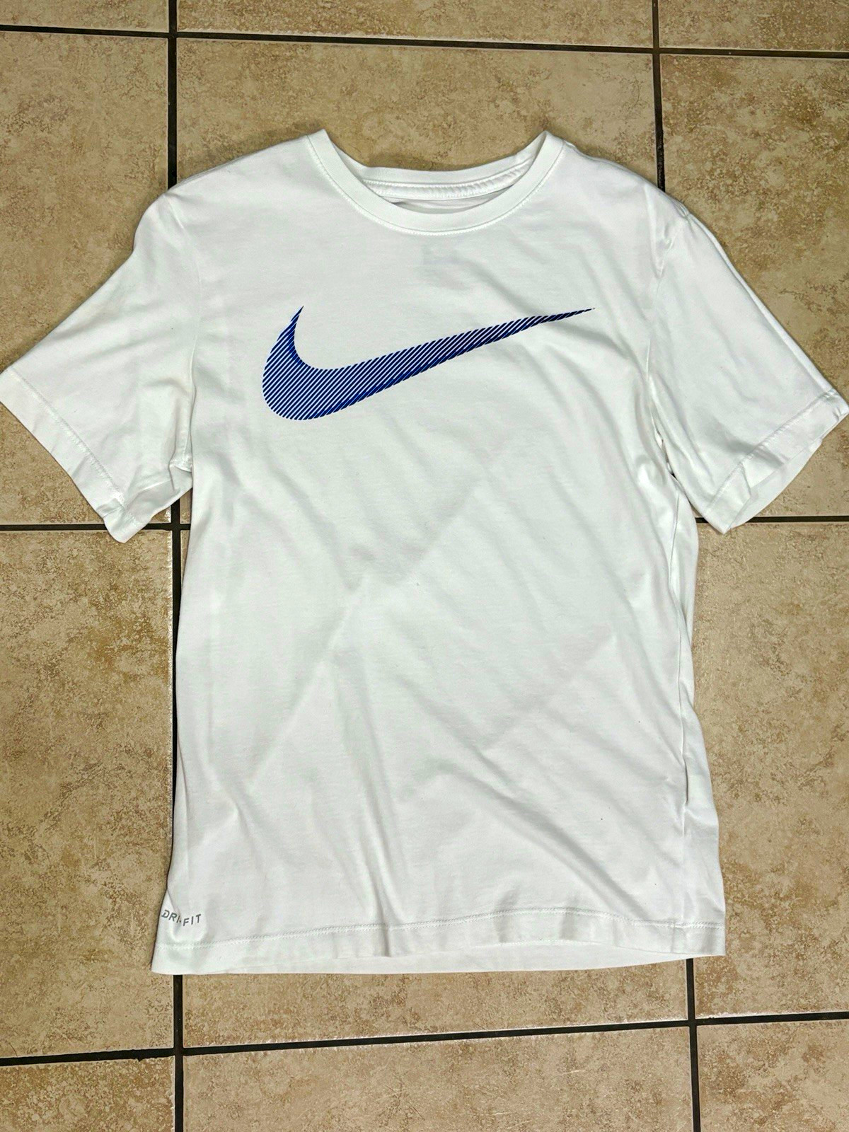 Nike Dri-FIT Men\'s Small White Moisture Wicking Swoosh Logo Crew Neck Tee