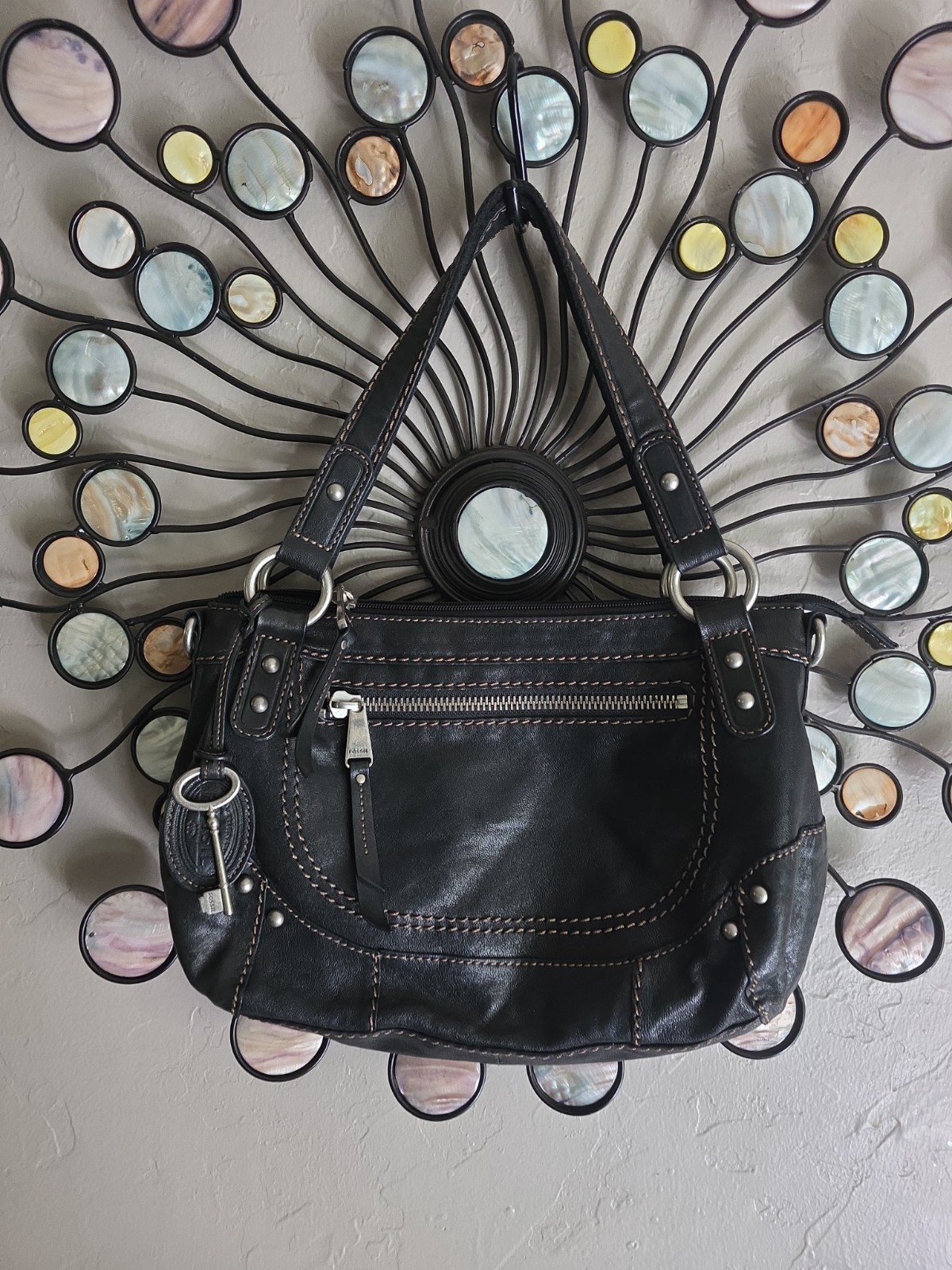 Fossil Y2K Black Vintage Leather Purse Key Medium Double Handles Shoulder Tote Fossil Y2K Black Vintage Leather Purse Key Medium Double Handles Shoulder Tote