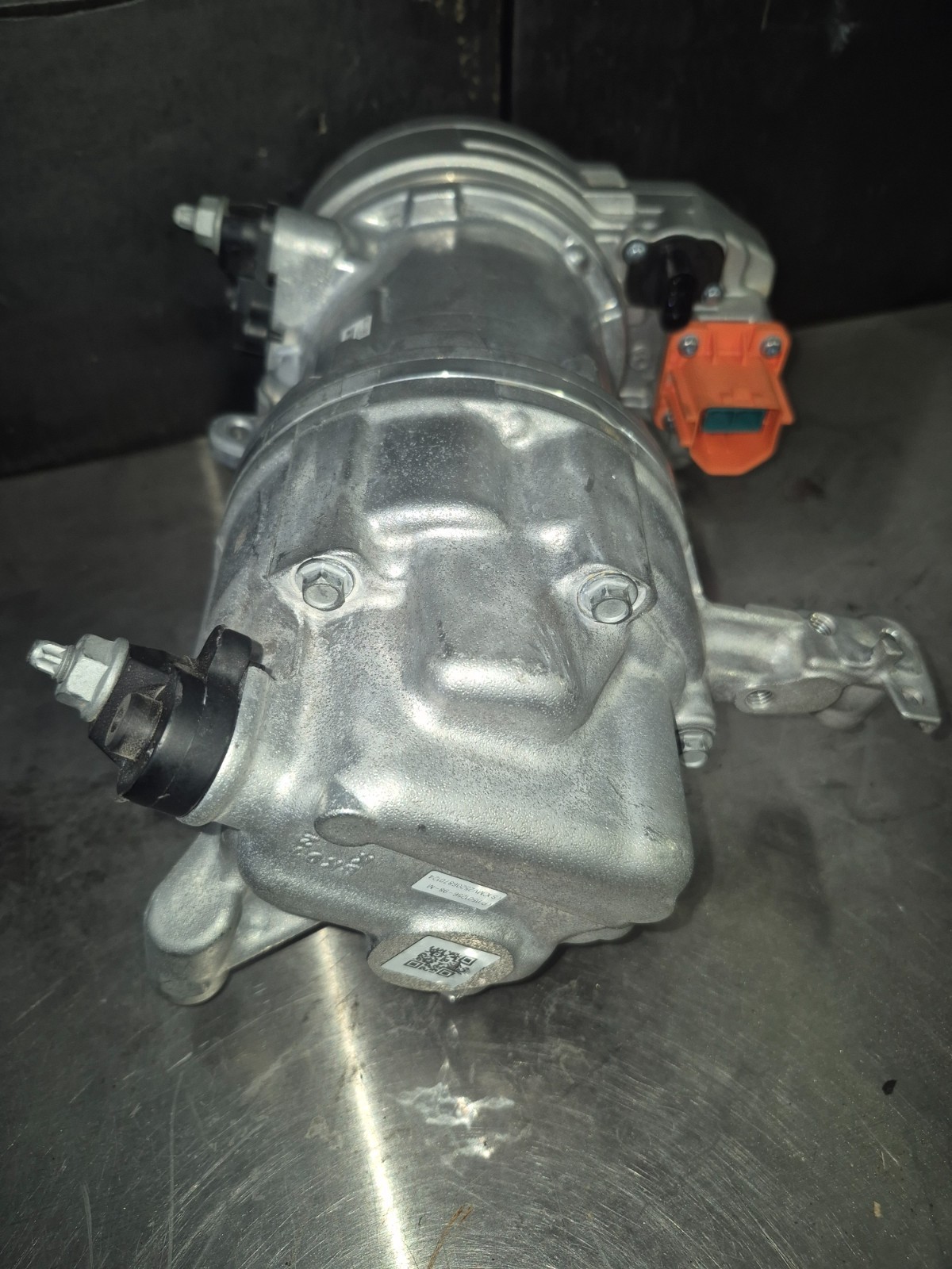 Tesla X New AC Compressor  2021 To 2025/OEM/1501256-99-M/042400-3340/ByRR_Alt