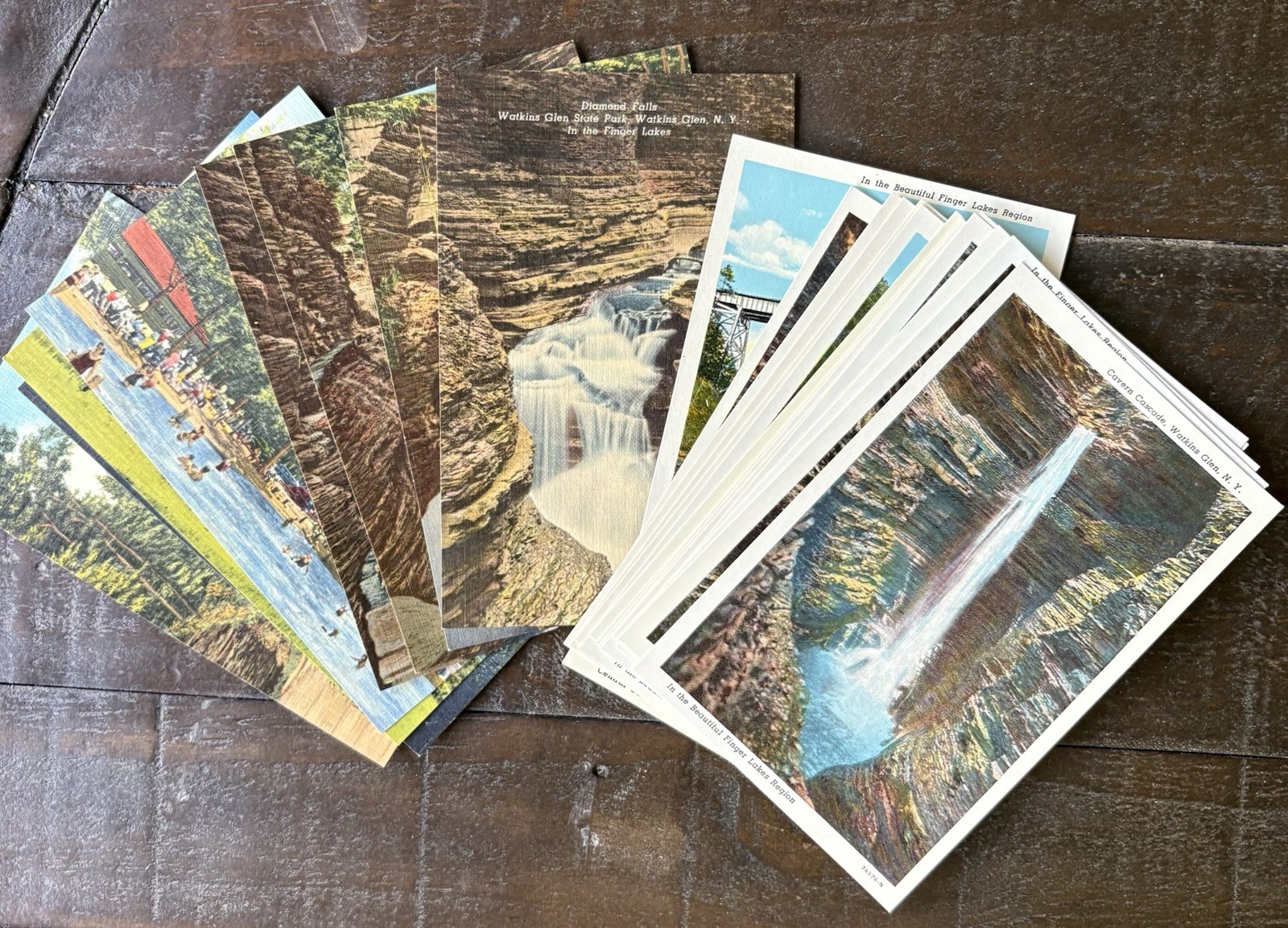Estate find lot (23) new unposted vintage Curt Teich Watkins Glen NY postcards