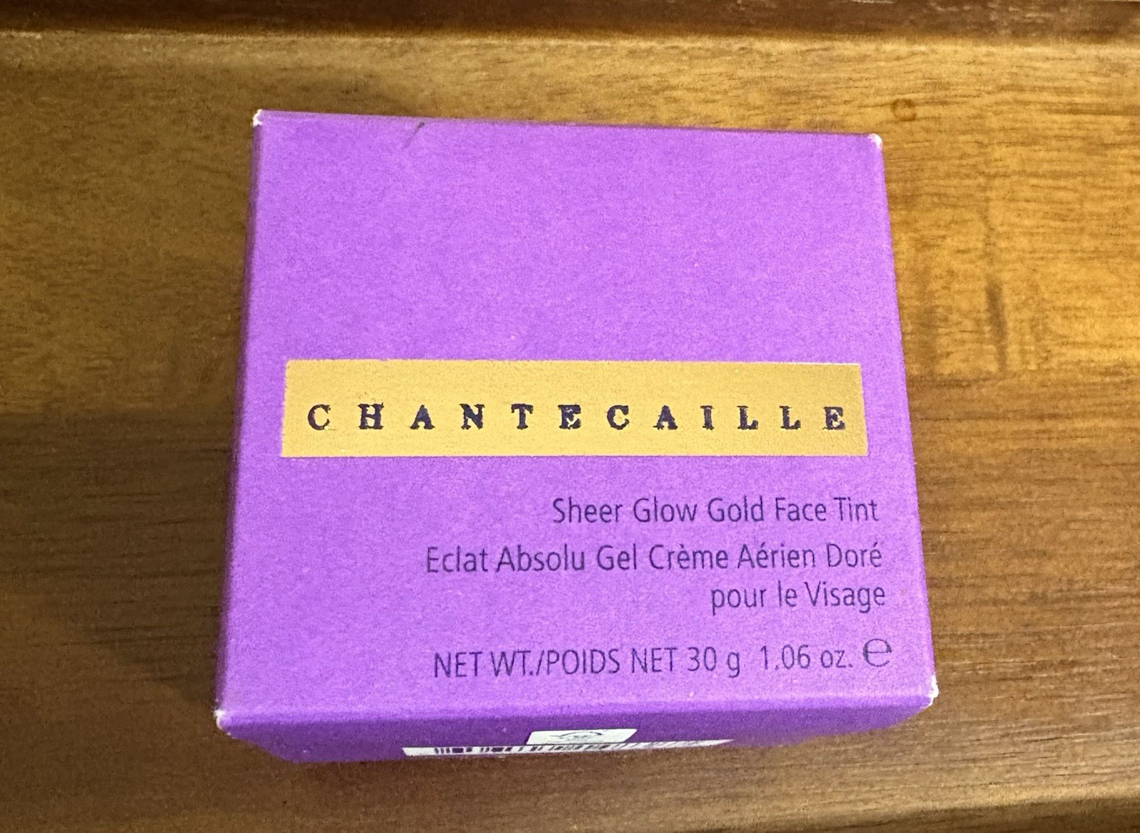 Chantecaille Sheer Glow Gold Face Tint Tinted Moisturizer Gel-Cream 1.06 oz Chantecaille Sheer Glow Gold Face Tint Tinted Moisturizer Gel-Cream 1.06 oz