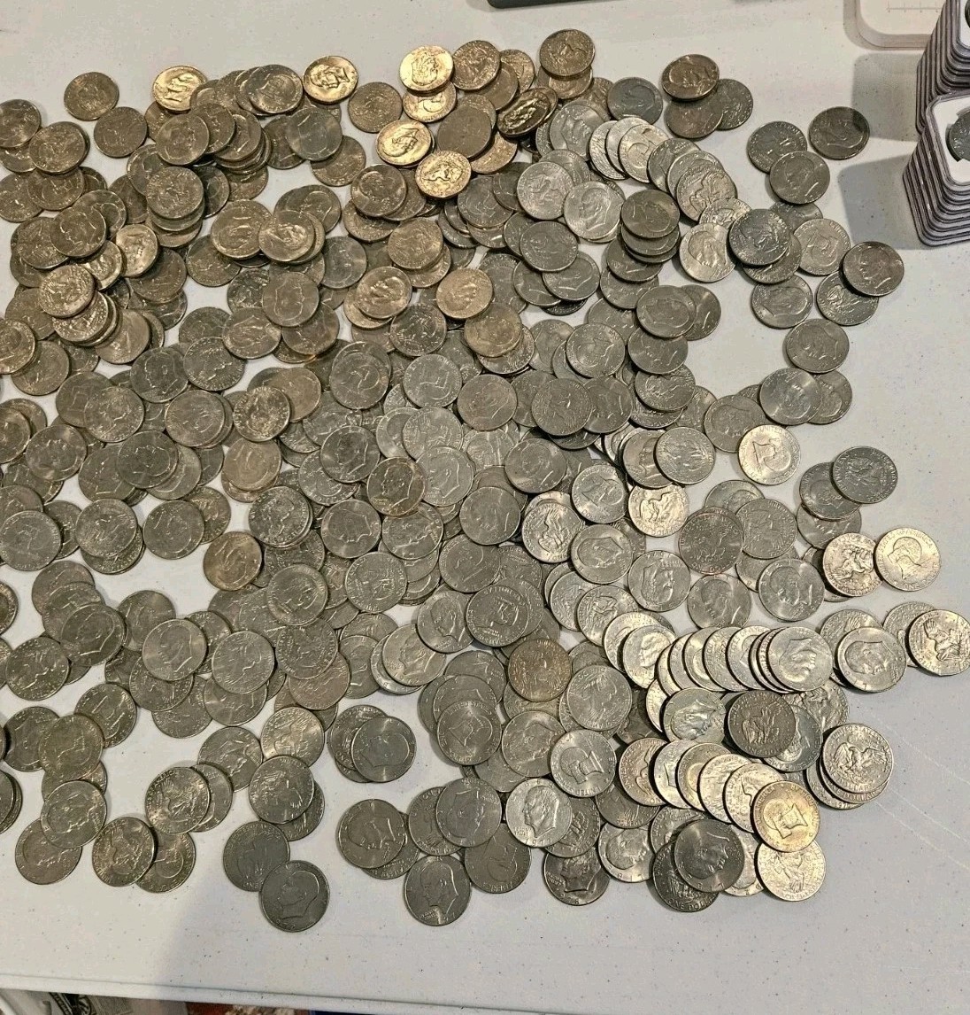 Circulated Condition Eisenhower Dollars 4 Sale Lot Of 400 (examples in pics)