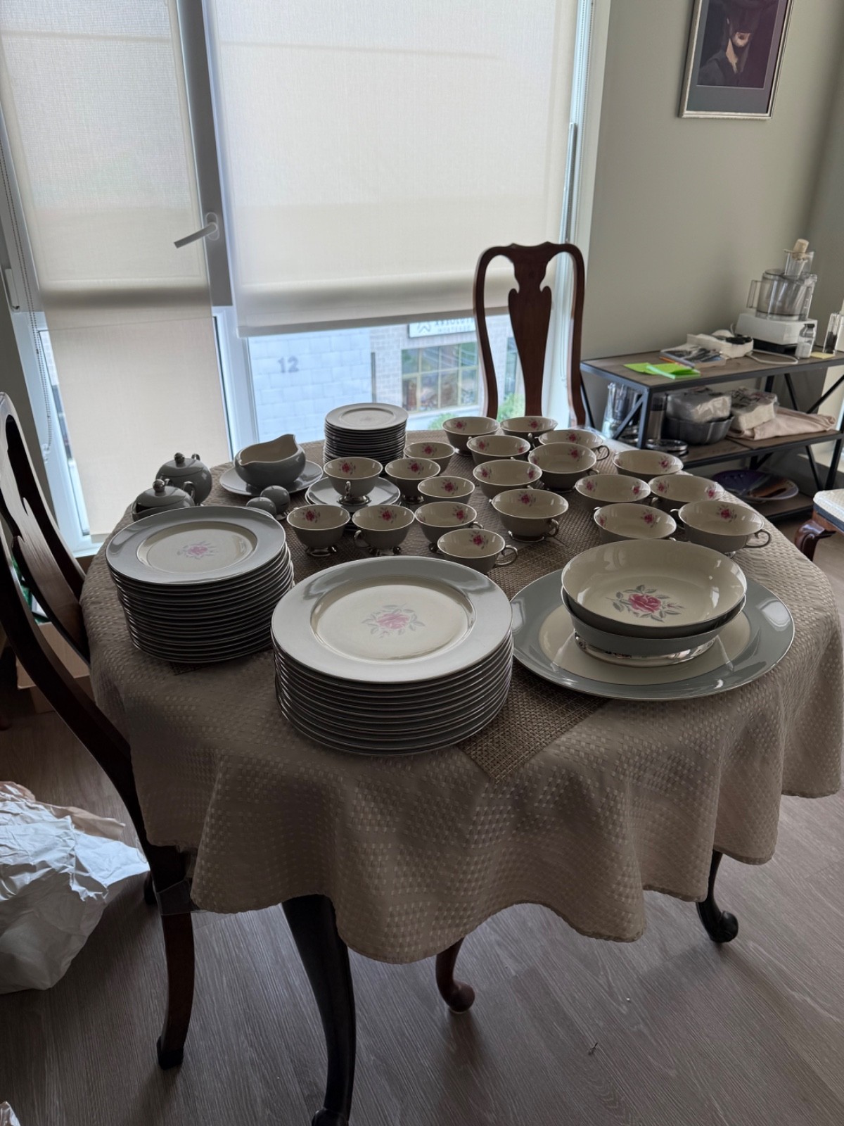 Flintridge China Miramar pattern (Rose) 86 pieces Flintridge China Miramar pattern (Rose) 86 pieces