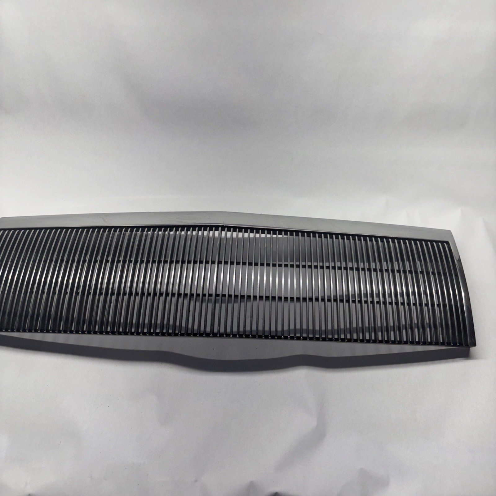 90-93 Chrysler New Yorker grill OEM Part