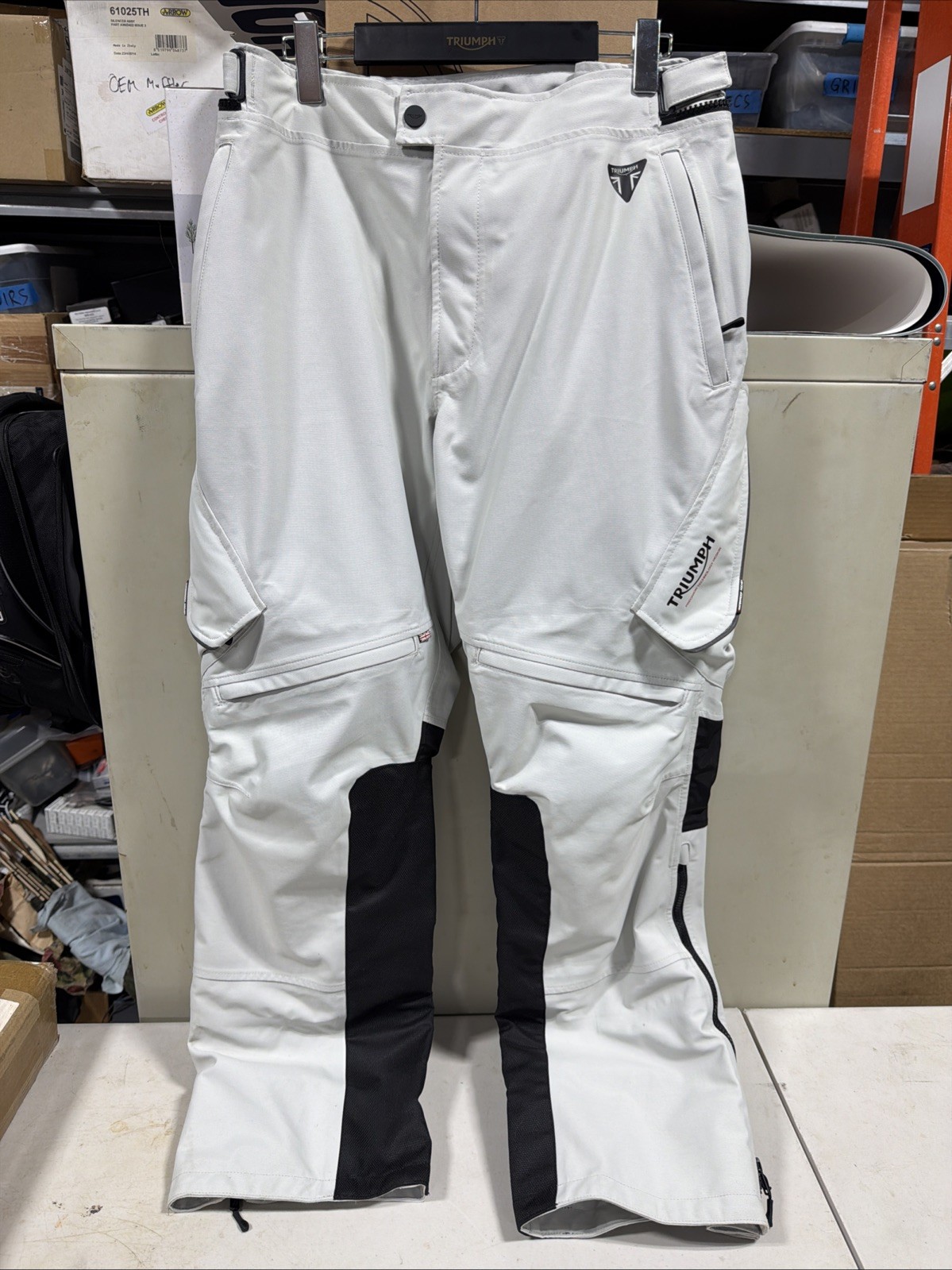 Triumph Cannock Lite Pants Men's 42 #MTJS2345-42 LIKE NEW Condition w/o Tags