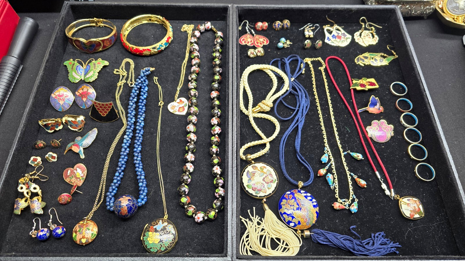42pc Vintage Cloisonne Jewelry Lot Mixed Estate Enamel Bangle Necklace Earring 42pc Vintage Cloisonne Jewelry Lot Mixed Estate Enamel Bangle Necklace Earring