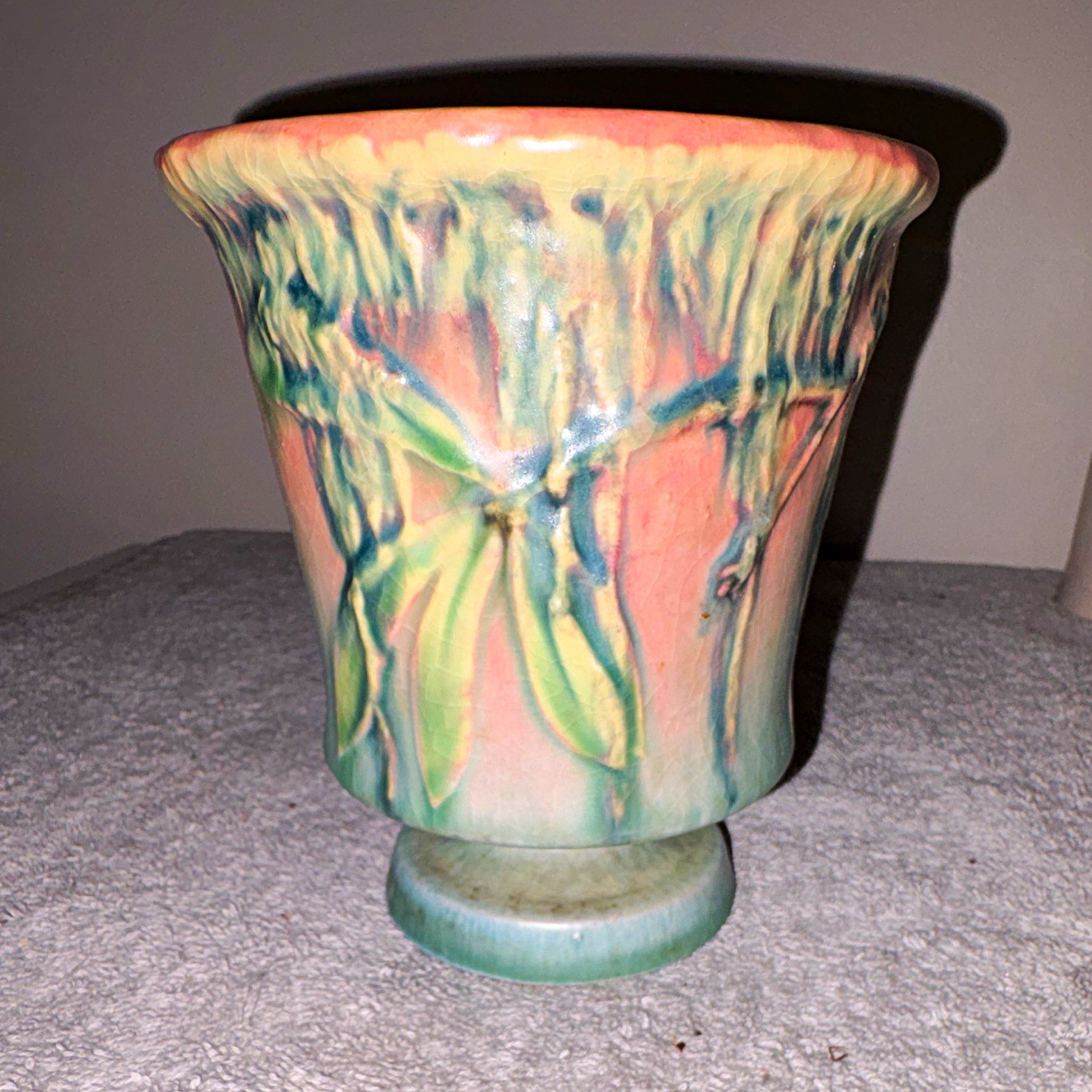 Vintage Roseville pink Moss 773-5”Flower Pot Vintage Roseville pink Moss 773-5”Flower Pot