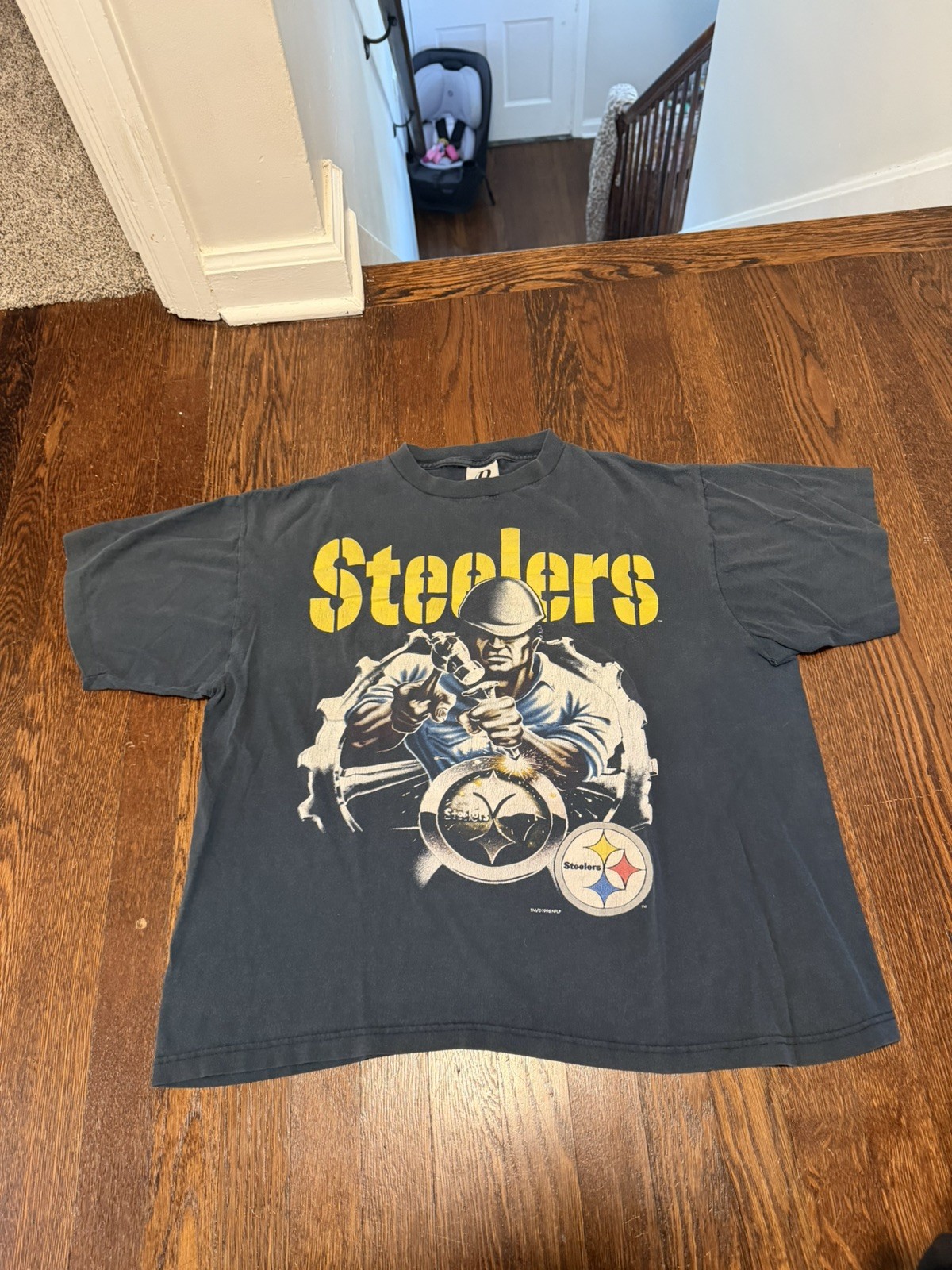 Mens Pittsburgh Steelers vintage shirt size Large dynasty steel worker