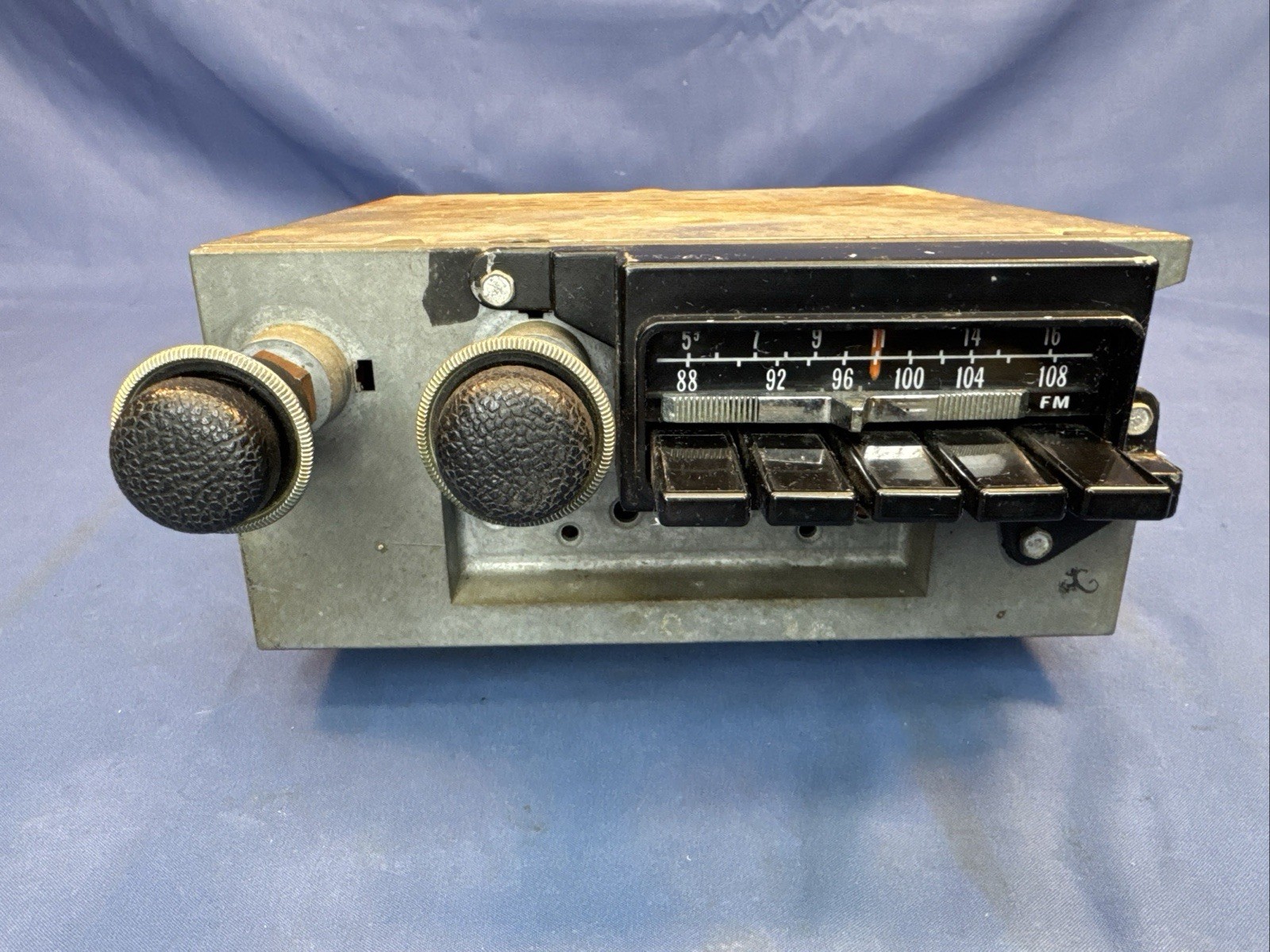 1971-1974 Mopar B-Body Factory AM/FM Radio Tested Charger Road Runner Satellite 1971-1974 Mopar B-Body Factory AM/FM Radio Tested Charger Road Runner Satellite