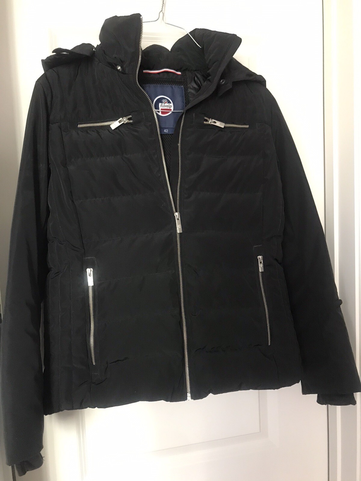 This fusalp ski jacket is sold without the hood This fusalp ski jacket is sold without the hood