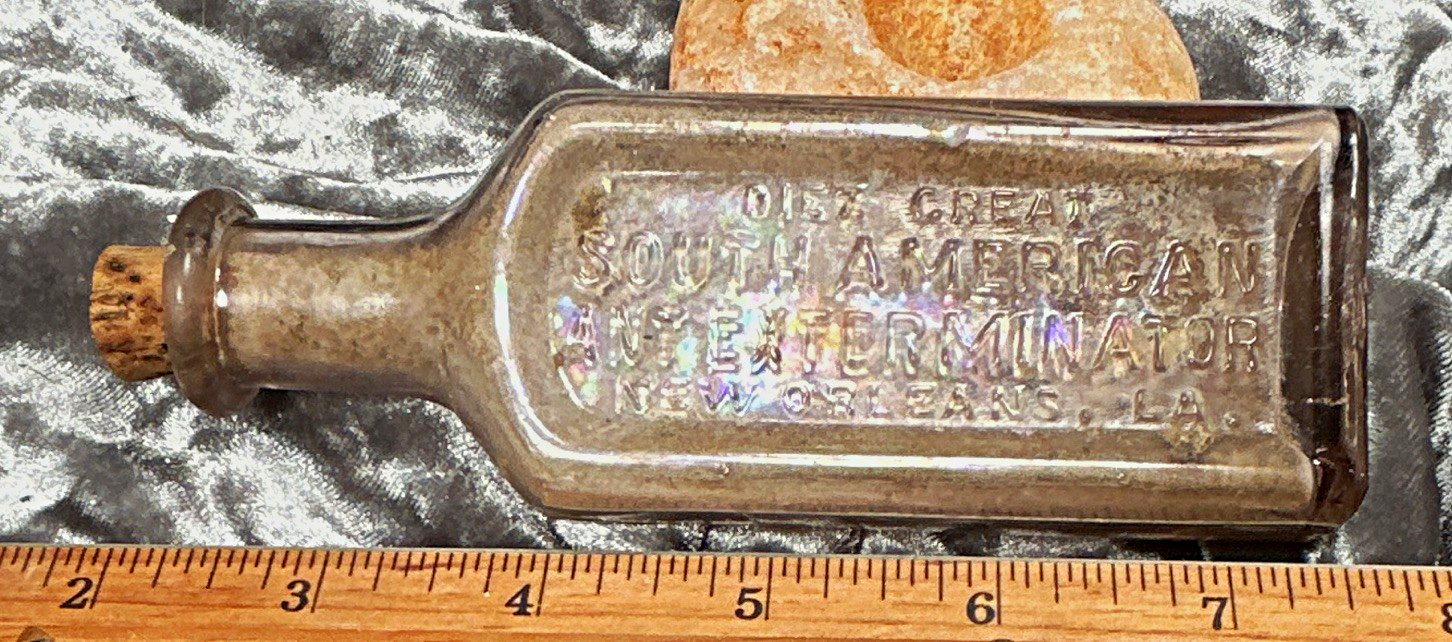 Antique c1900s DIAZ CREAT South American Ant Exterminator Bottle New Orleans LA