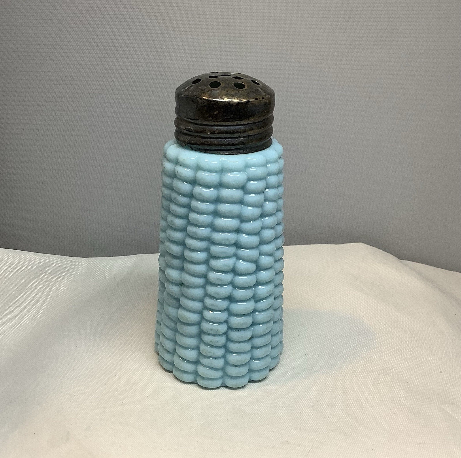 Antique Maize Corn Single Blue Glass Shaker 3 Inch Dithridge & Co 1900 #2 Antique Maize Corn Single Blue Glass Shaker 3 Inch Dithridge & Co 1900 #2