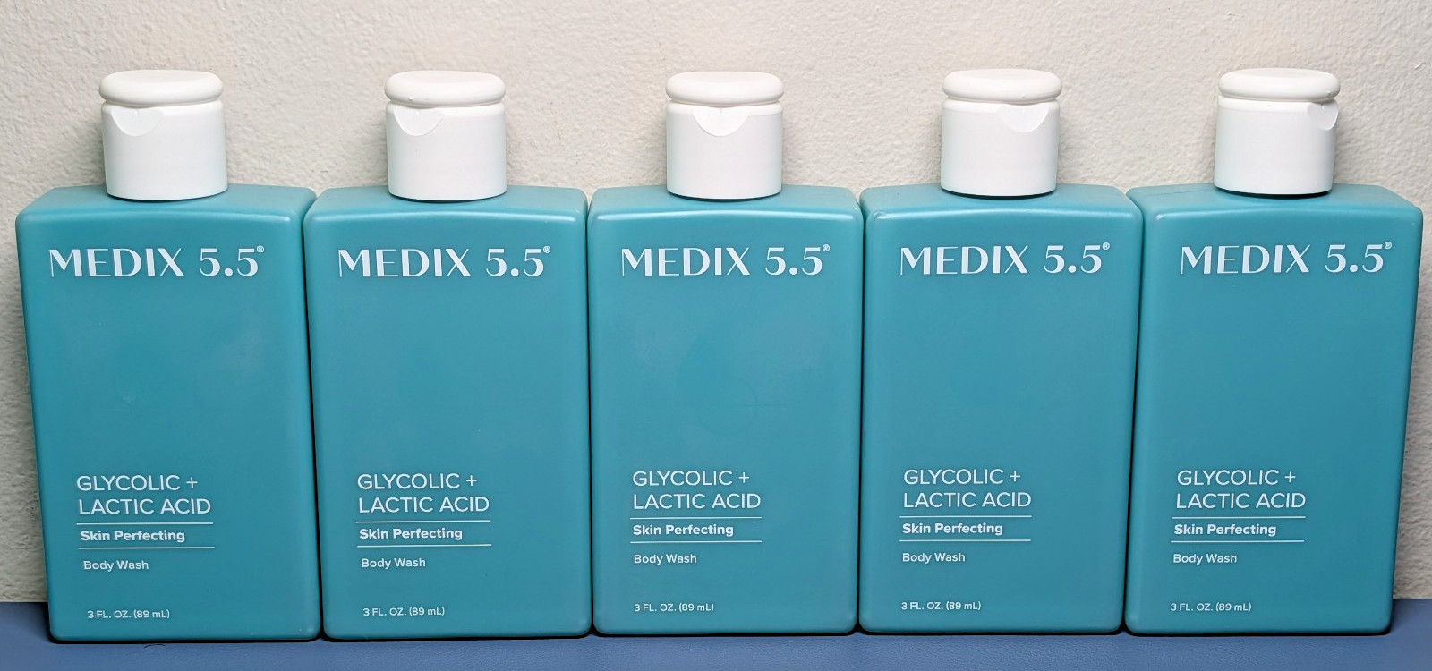 Lot of 5 Medix 5.5 Glycolic + Lactic Acid Skin Perfecting Body Wash 15 oz Total