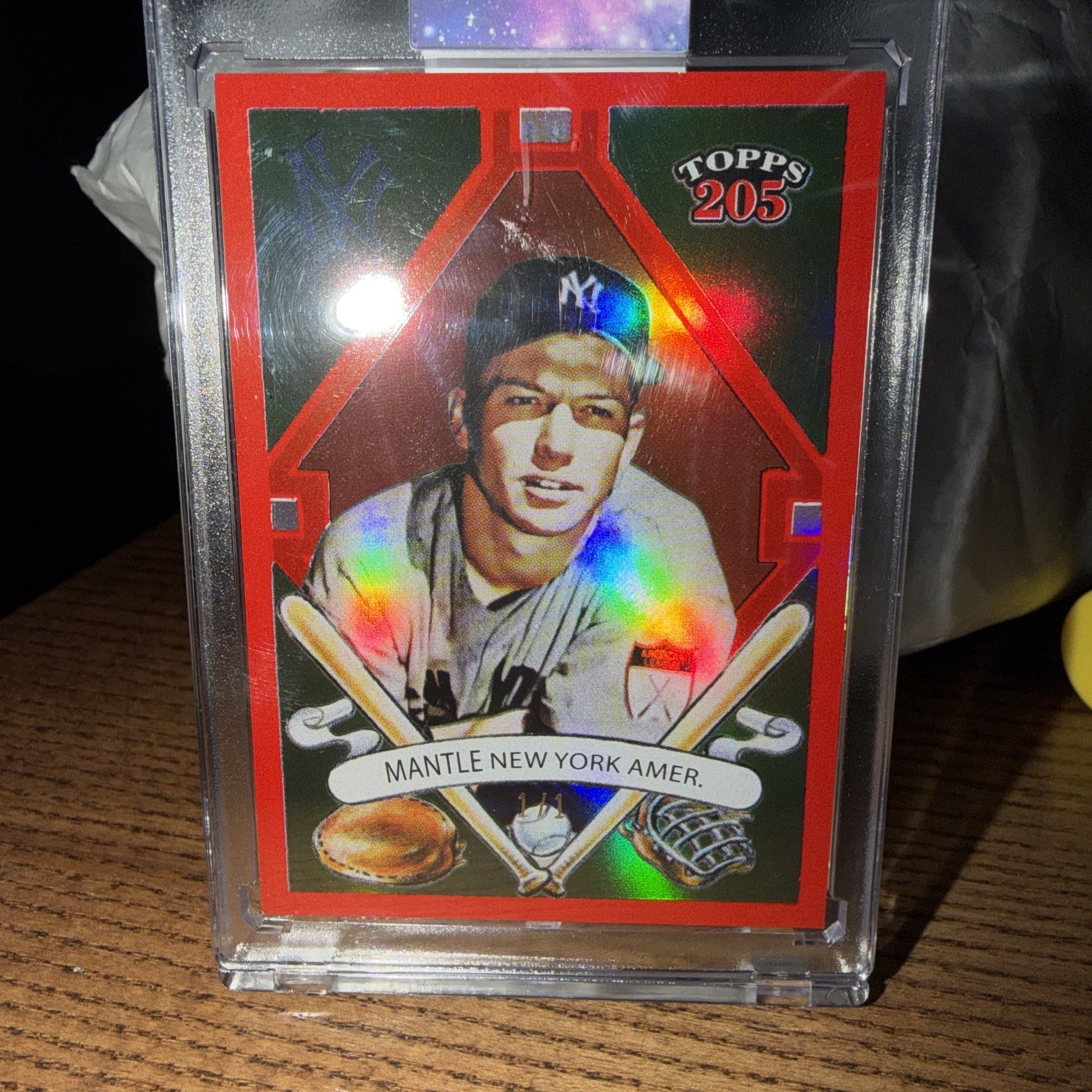 2010 Topps Tribute - Topps 205 Mickey Mantle #82 Red  SSP 1/1. One Of One Rare