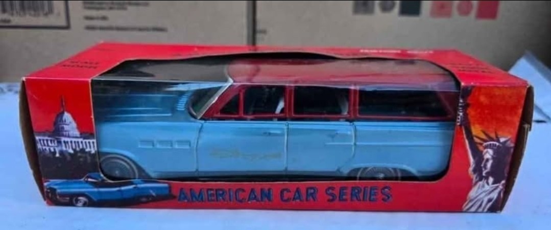 Vintage 1960\'s Japan Tin Friction Drive Buick Estate Station Wagon by Bandai Vintage 1960\'s Japan Tin Friction Drive Buick Estate Station Wagon by Bandai