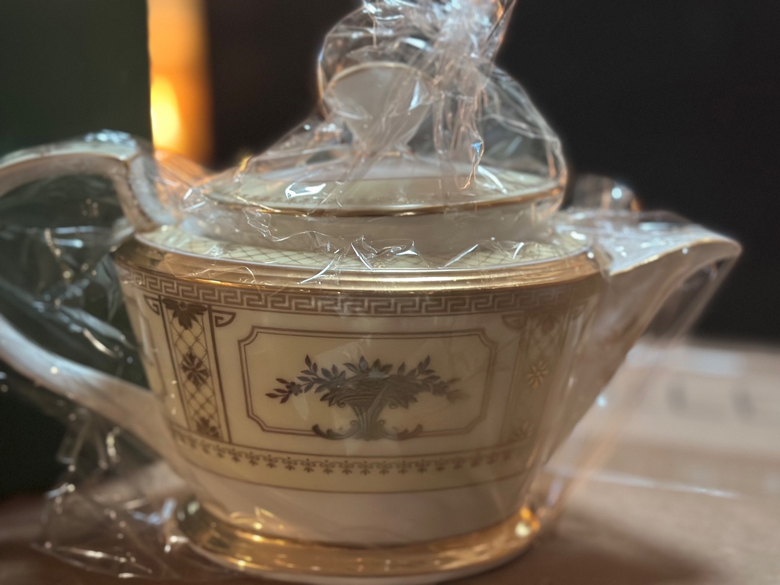 NORITAKE IMPERIAL SUITE 9984 Teapot w/Lid Brand New/Boxed (Extremely Rare)
