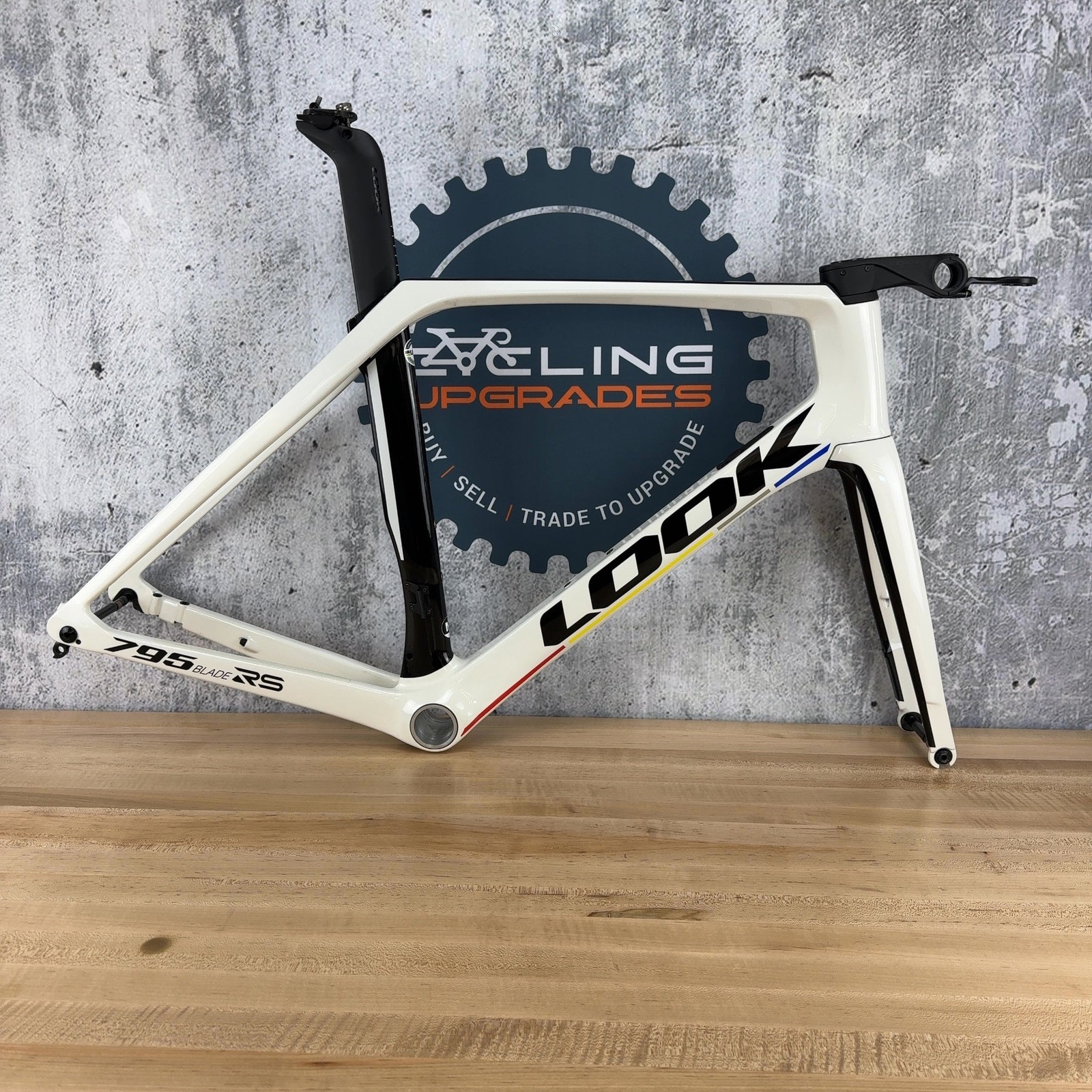 Low Mile 2021 Look 795 Blade RS Disc Medium White Carbon Road Bike Frameset