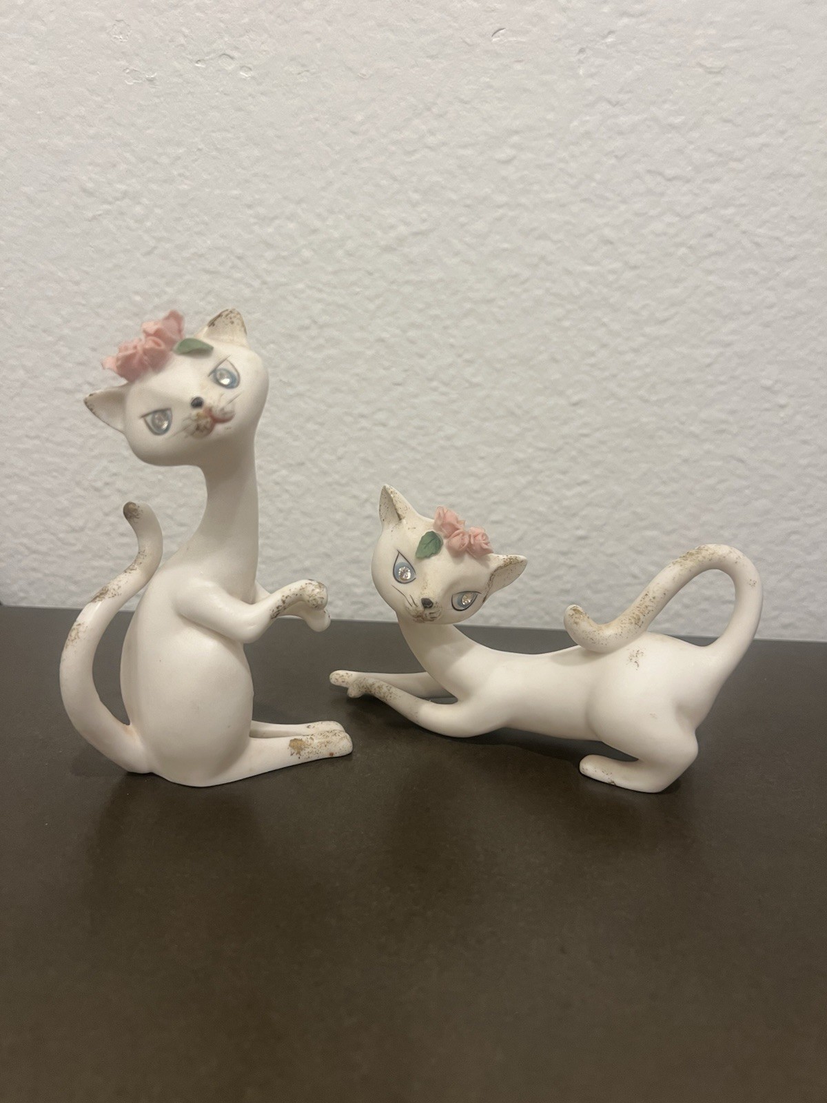Vintage Lefton Porcelain Cat Figurines Vintage Lefton Porcelain Cat Figurines
