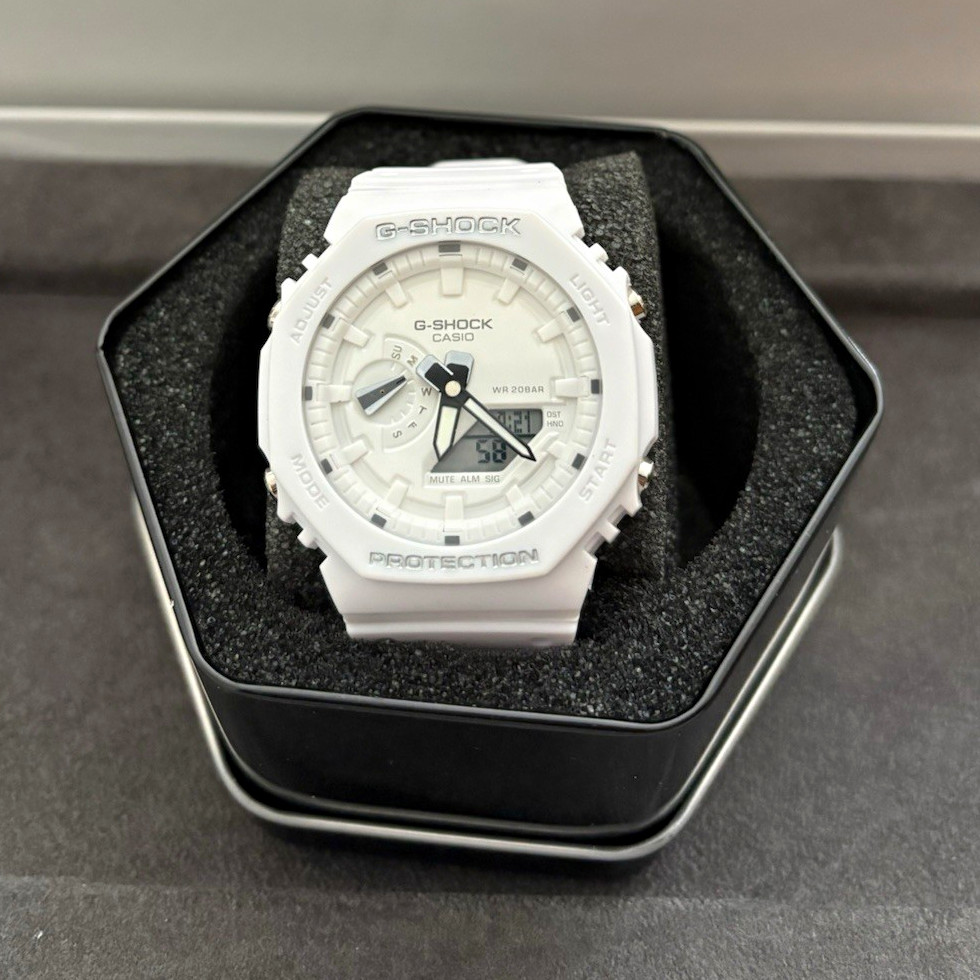 Casio G-SHOCK Analog-Digital Quartz 200m White Resin Strap w/ Box Papers Casio G-SHOCK Analog-Digital Quartz 200m White Resin Strap w/ Box Papers