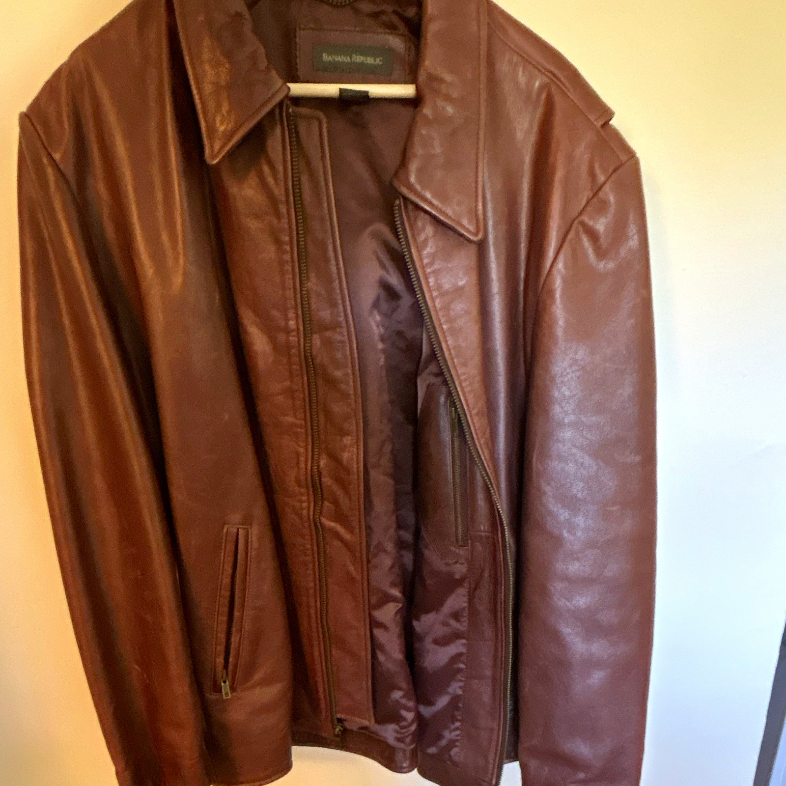 Vintage Banana Republic Men\'s Brown Genuine Leather Zip Jacket Lined, Size XL Vintage Banana Republic Men\'s Brown Genuine Leather Zip Jacket Lined, Size XL