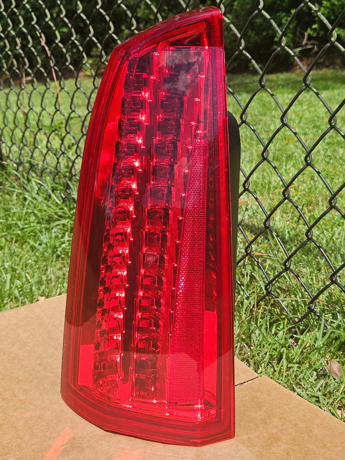 2008-2011 Cadillac STS Driver Side Left LED Tail Light Lamp TESTED 031
