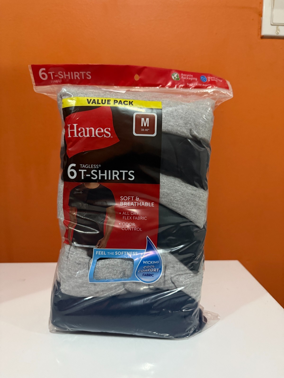 Hanes -Tagless Men\'s T-Shirts Value Pack Black and Gray, Size M, 6 Pack Hanes -Tagless Men\'s T-Shirts Value Pack Black and Gray, Size M, 6 Pack