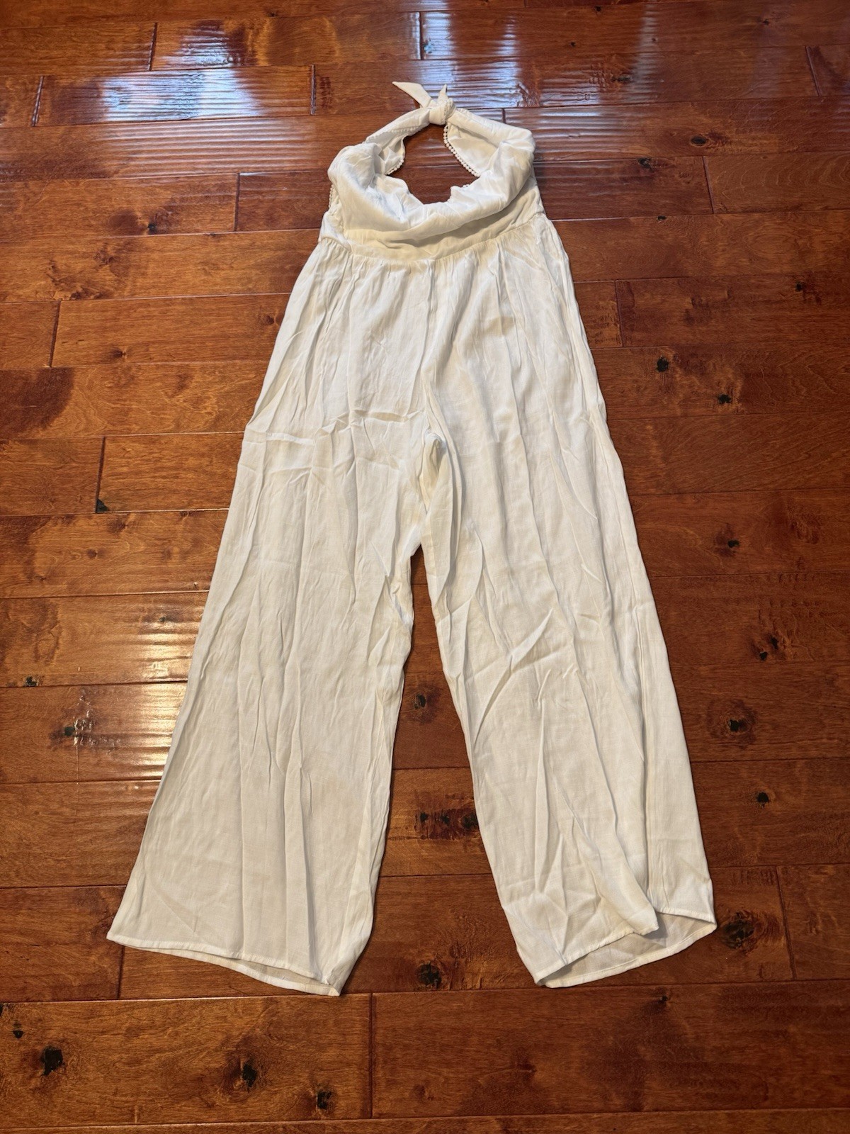 Francesca\'s White Jumpsuit over the neck Tie Boutique NWT $66 XL Women\'s Francesca\'s White Jumpsuit over the neck Tie Boutique NWT $66 XL Women\'s