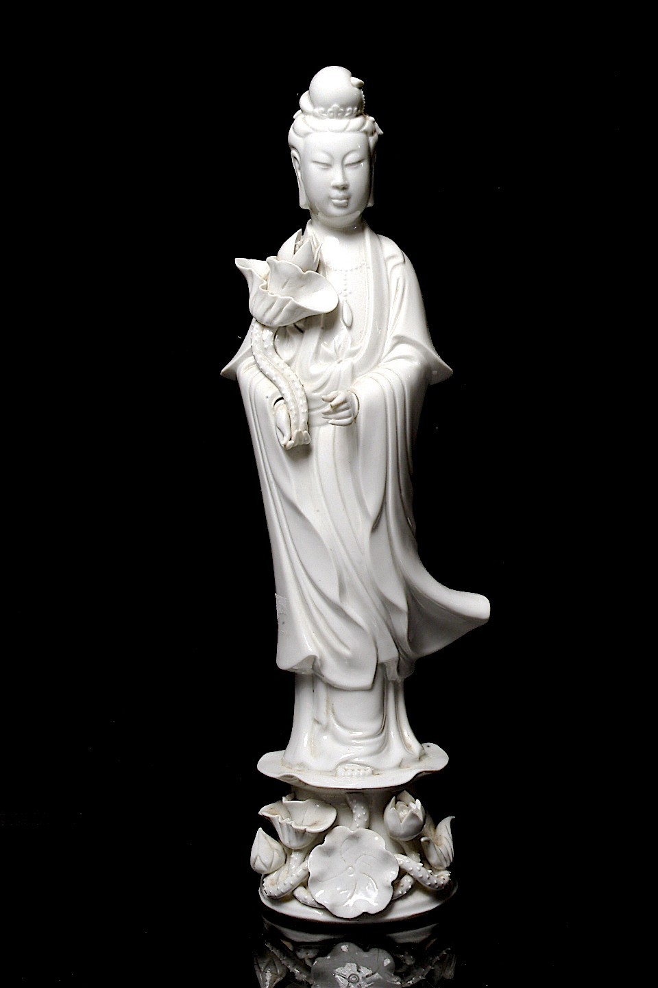 ANTIQUE ORIENTAL CHINESE GUAN YIN LOTUS STATUETTE IN ORIGINAL BLANC DE CHEIN.