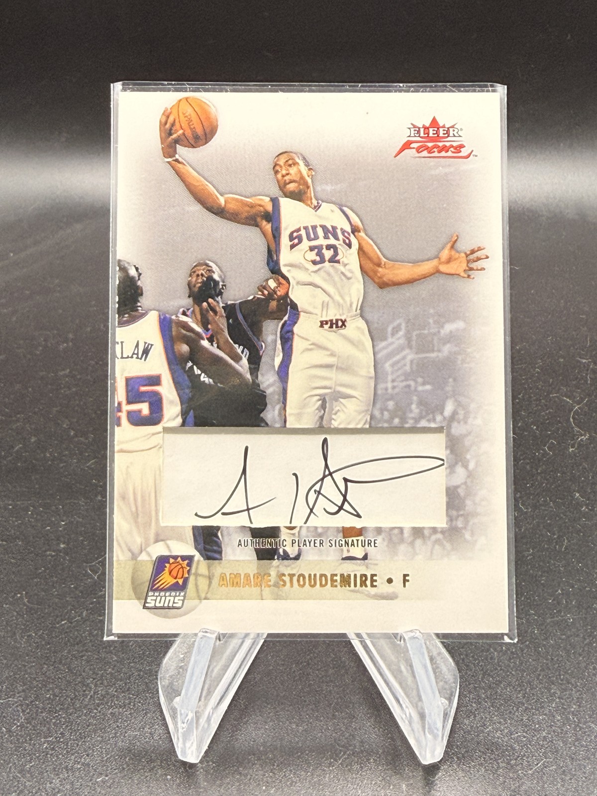 2003-04 Fleer Focus Anniversary Gold Auto #AGA-AS Amare Stoudemire #/50 Suns
