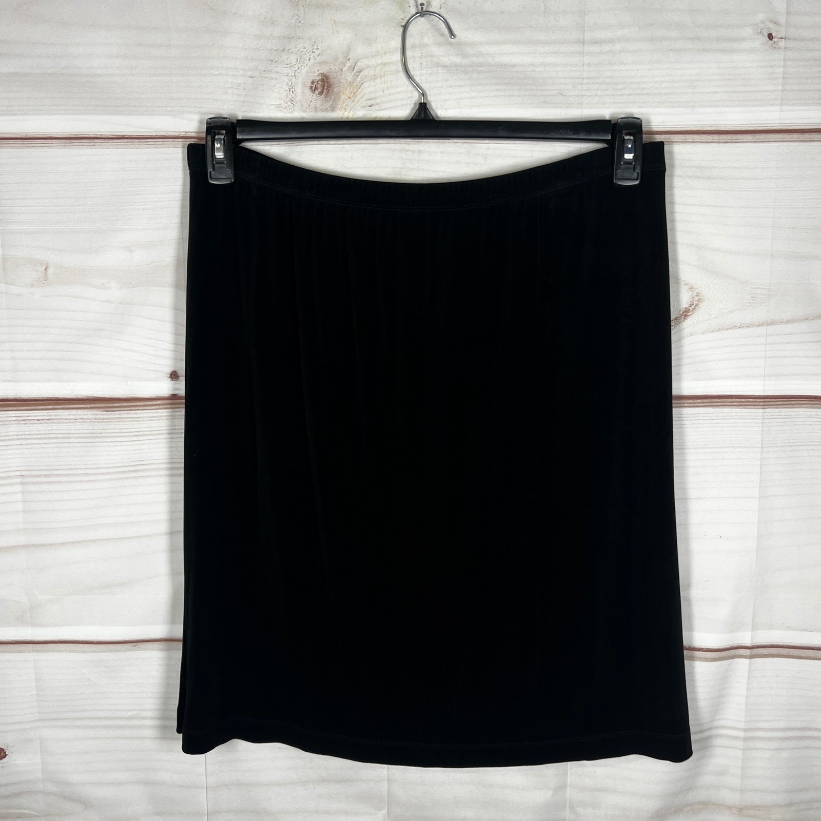 Chicos Travelers Pencil Skirt Womens Size 3 XL Black Solid Elastic Waist Pull On Chicos Travelers Pencil Skirt Womens Size 3 XL Black Solid Elastic Waist Pull On
