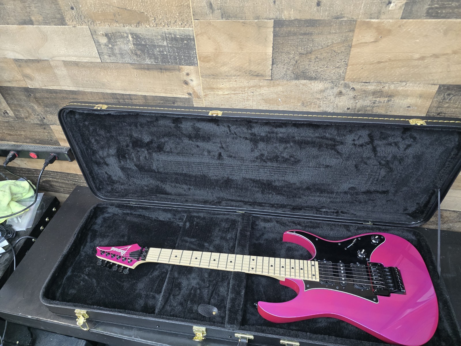 2025 Ibanez RG550 Genesis Collection Electric Guitar Purple Neon