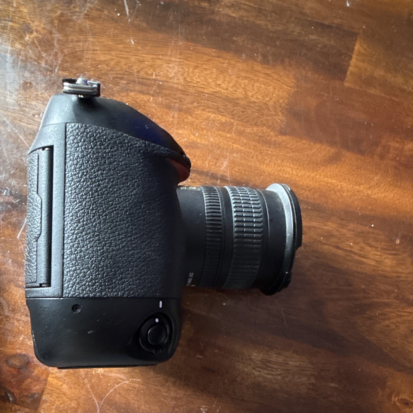 Nikon D2X Digital Camera with Af-s 12-24mm Lens Nikon D2X Digital Camera with Af-s 12-24mm Lens