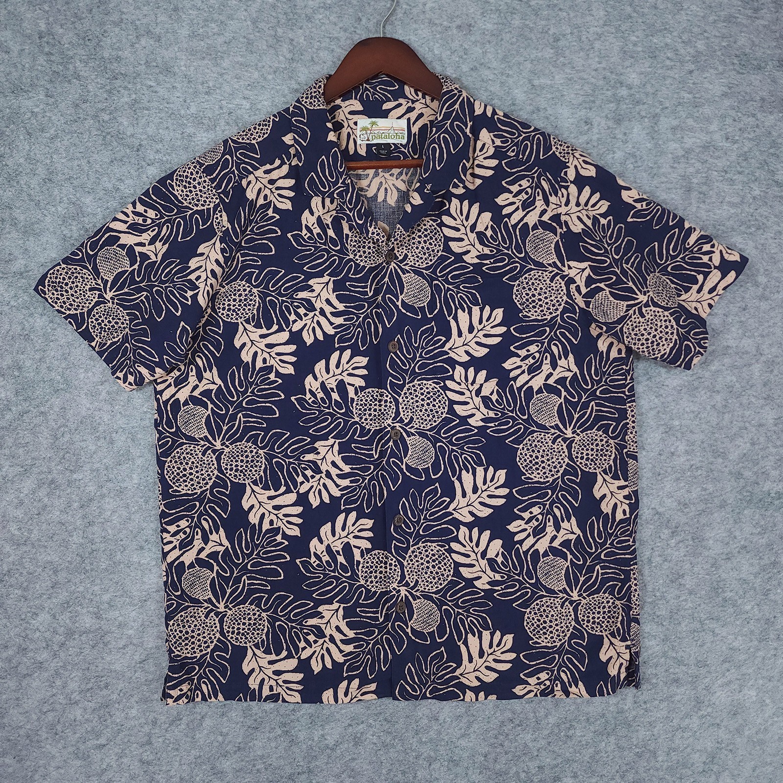 Pataloha Patagonia Mens Shirt Large Navy Hawaiian Organic Cotton Fruit Leaves Pataloha Patagonia Mens Shirt Large Navy Hawaiian Organic Cotton Fruit Leaves