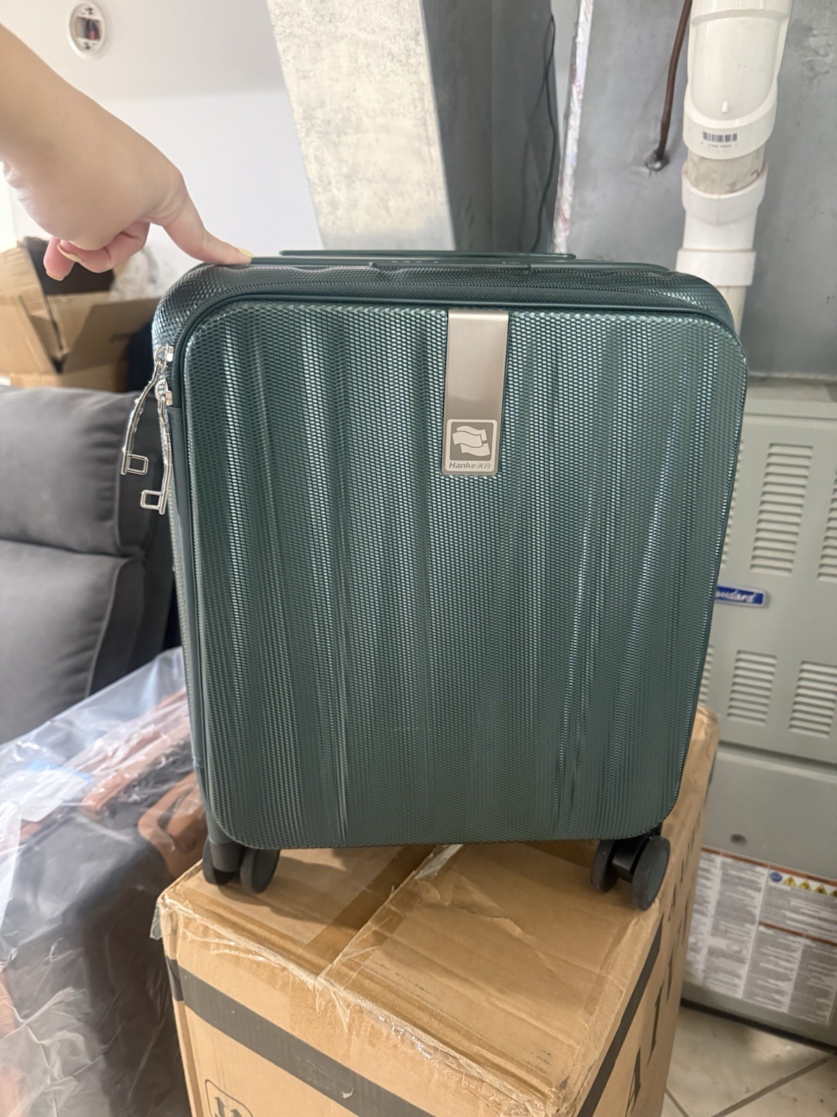 Hanke 16” Underseat Carry On Luggage W/ Spinner Wheels TSA Approved Green Hanke 16” Underseat Carry On Luggage W/ Spinner Wheels TSA Approved Green