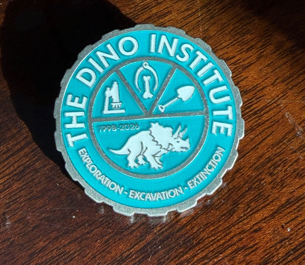 The Dino Institute Enamel Pin - Dinosaur Animal Kingdom 1998-2026 Unofficial The Dino Institute Enamel Pin - Dinosaur Animal Kingdom 1998-2026 Unofficial