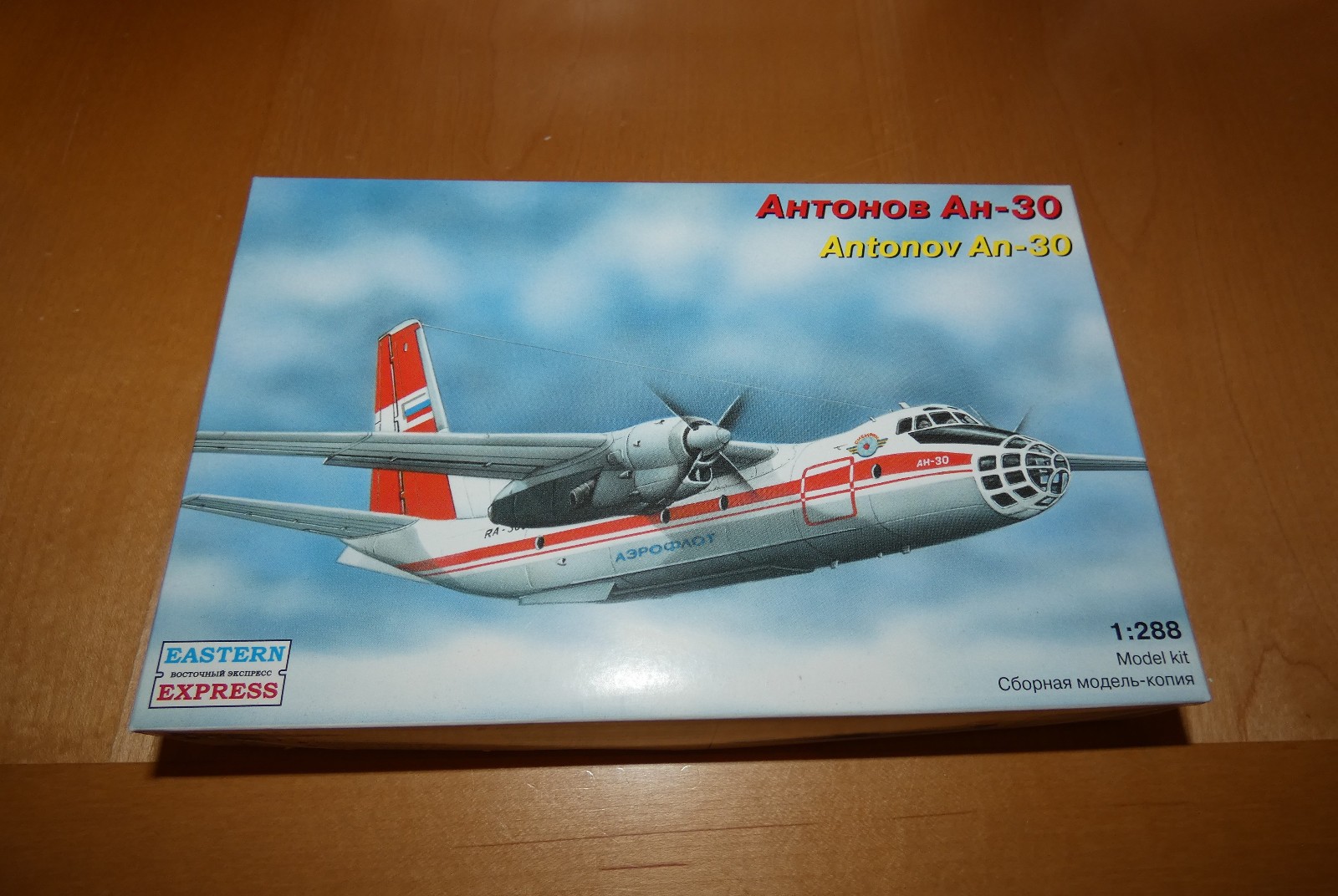 ANTONOV AN-30 EASTERN EXPRESS 1/288 MODEL NEW ANTONOV AN-30 EASTERN EXPRESS 1/288 MODEL NEW