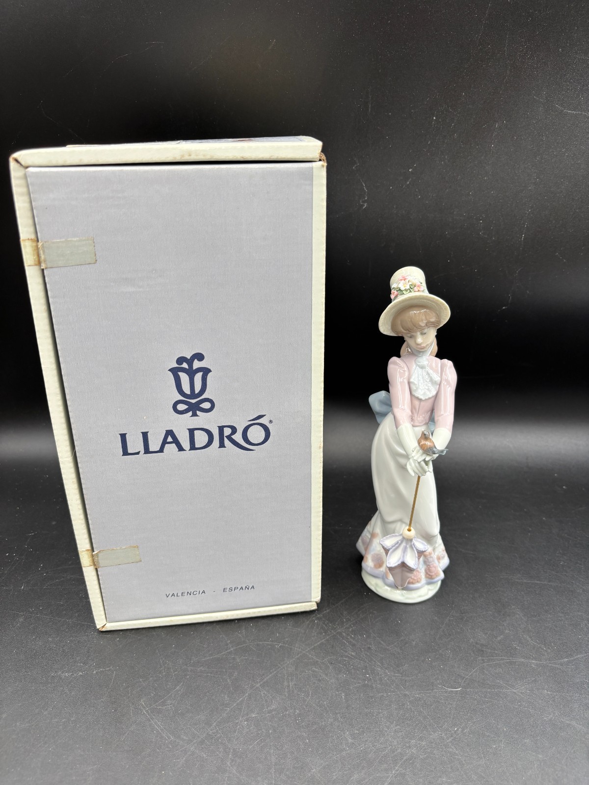 Lladro Porcelain Figurine 