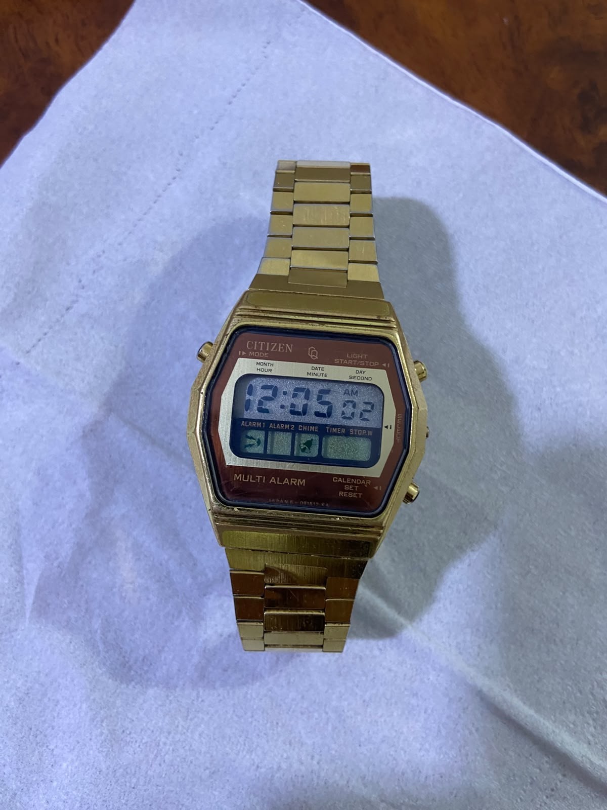 Rare Vintage Citizen Watch Multi Alarm Digital Chronograph 4-098013Y Japan