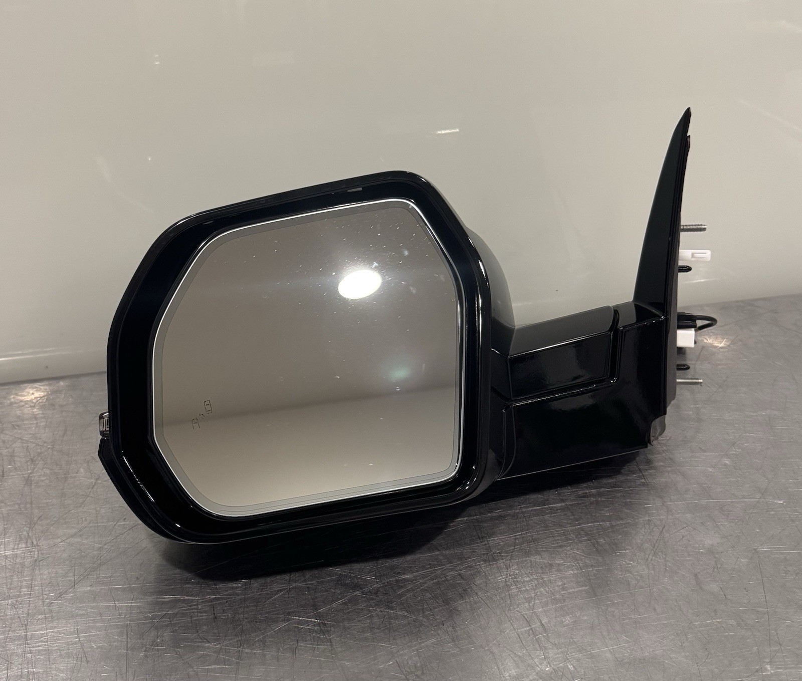 Toyota 879400C692 Mirror Genuine OEM 87940-0C692 NEW IN BOX NO BACK
