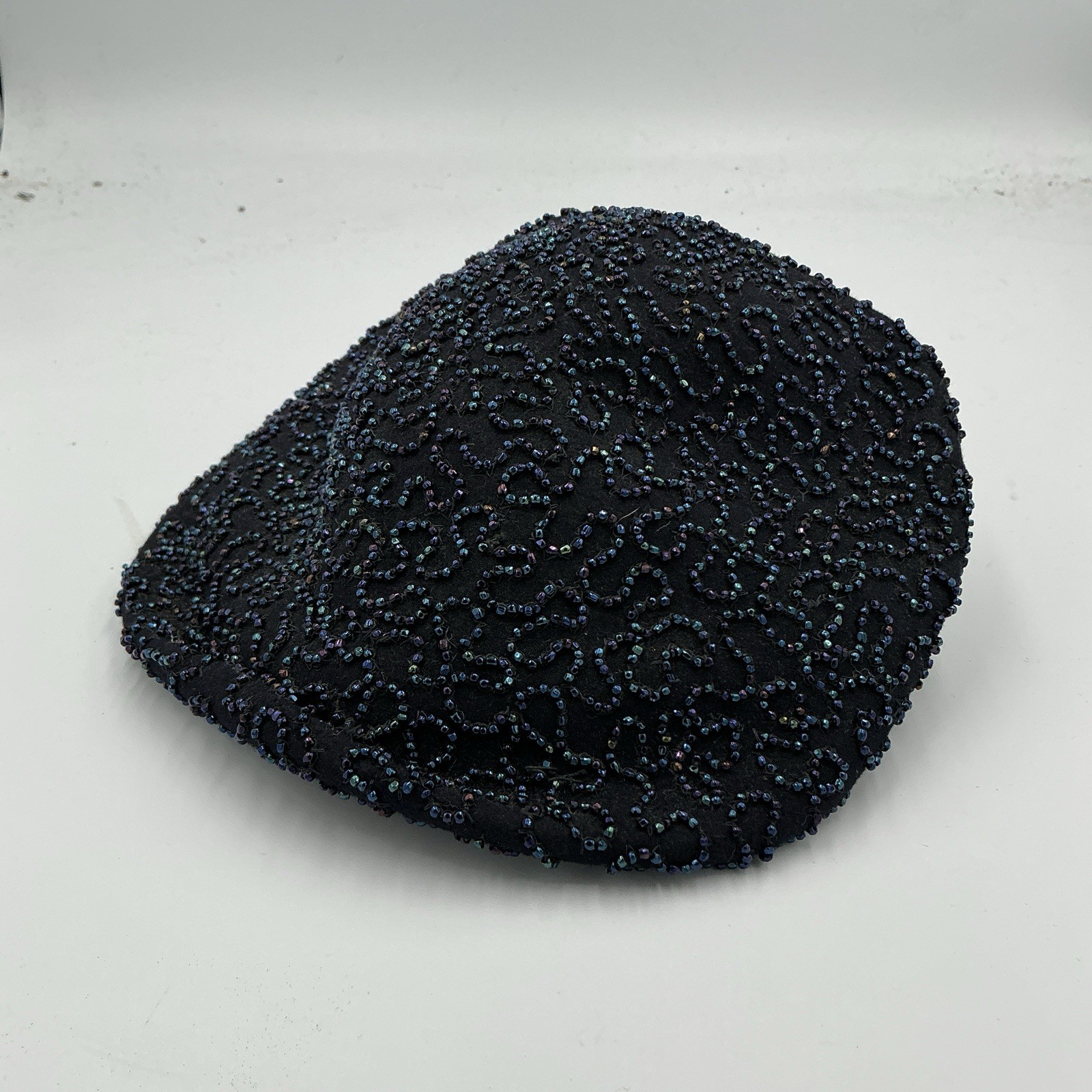 50s VINTAGE Chasnoff Black Iridescent Beaded Pillbox Hat Wool Felt Womens Size S