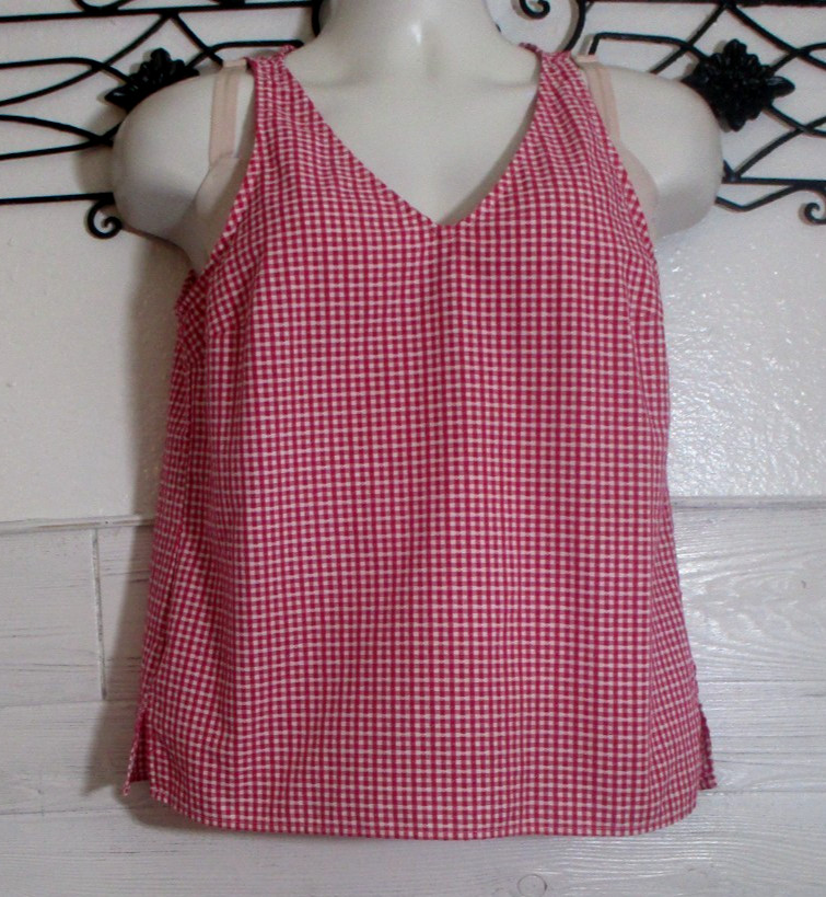 Kenar Women\'s Top Size M Sleeveless Pink Check V Neck