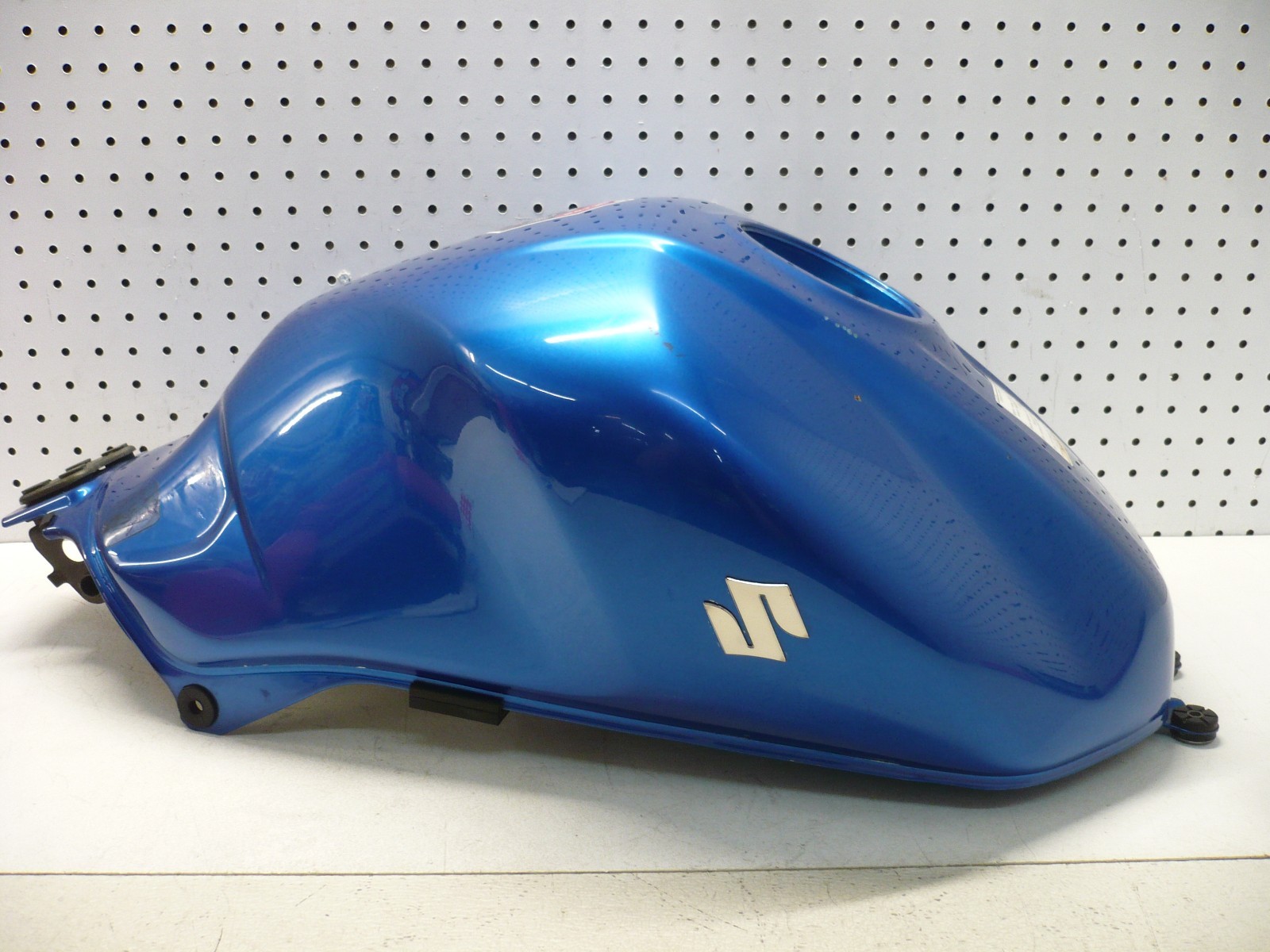 Suzuki 06 2006 SV650 SV 650 Gas Fuel Petrol Tank Cell Reservoir Clean Inside